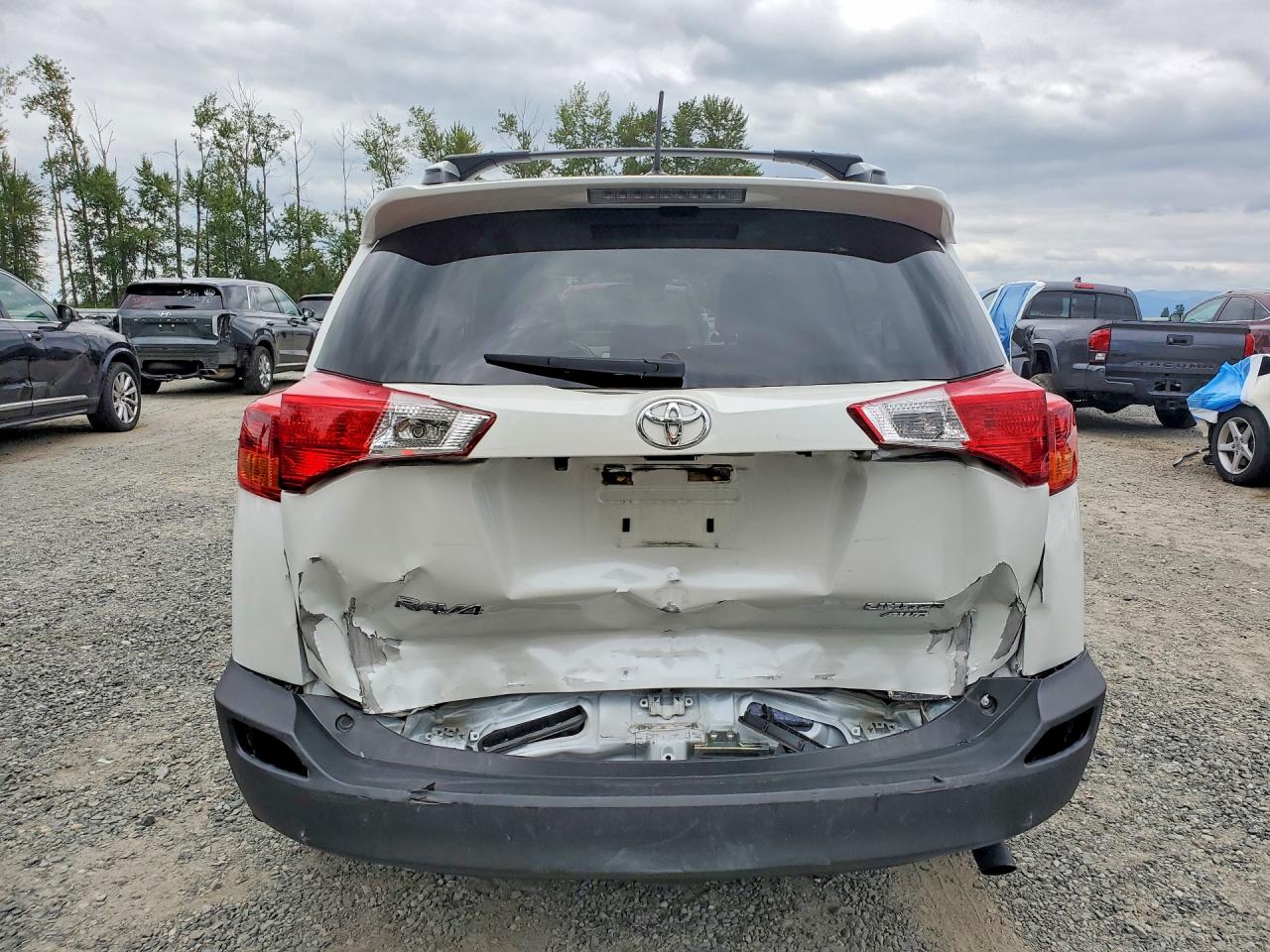 2015 TOYOTA RAV4