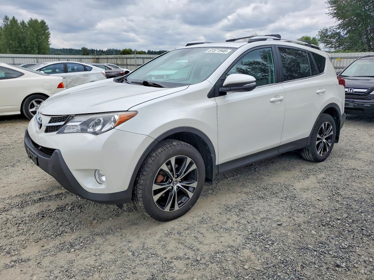 2015 TOYOTA RAV4
