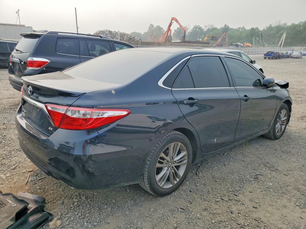 2017 TOYOTA CAMRY