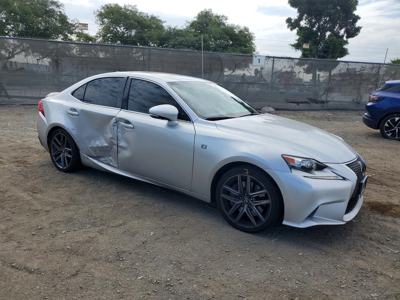 2016 LEXUS IS