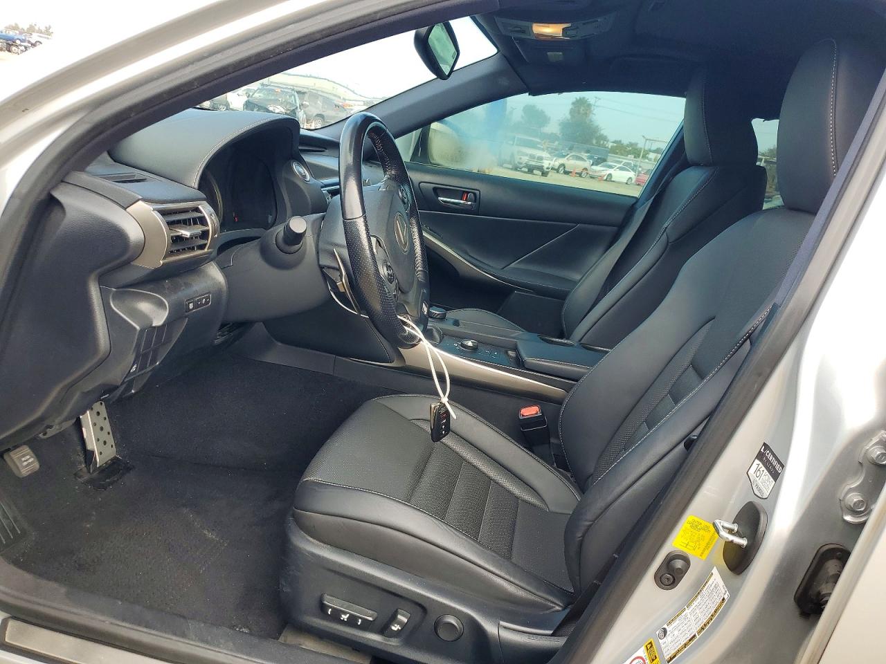 2016 LEXUS IS