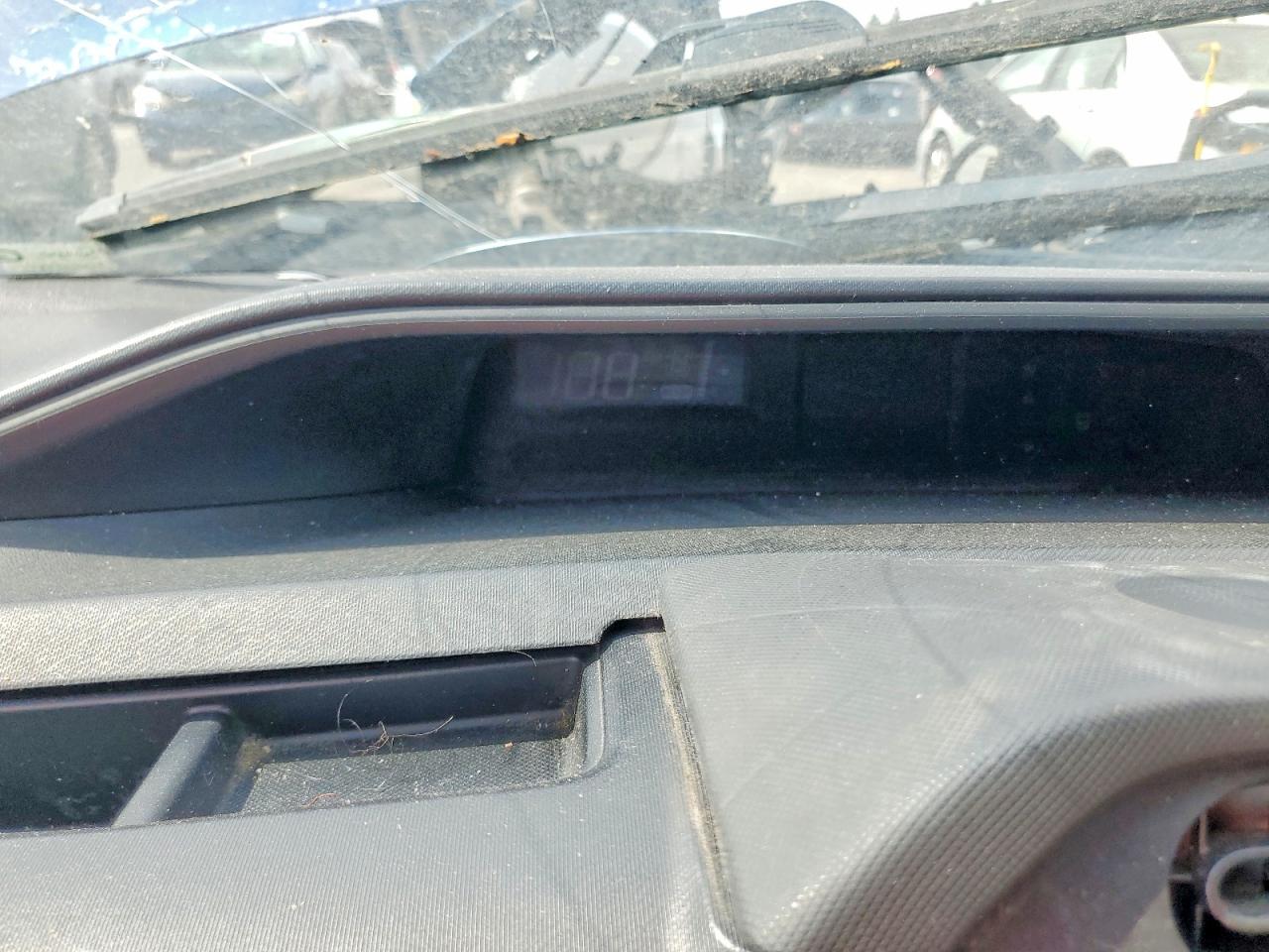 2013 TOYOTA PRIUS C ON
