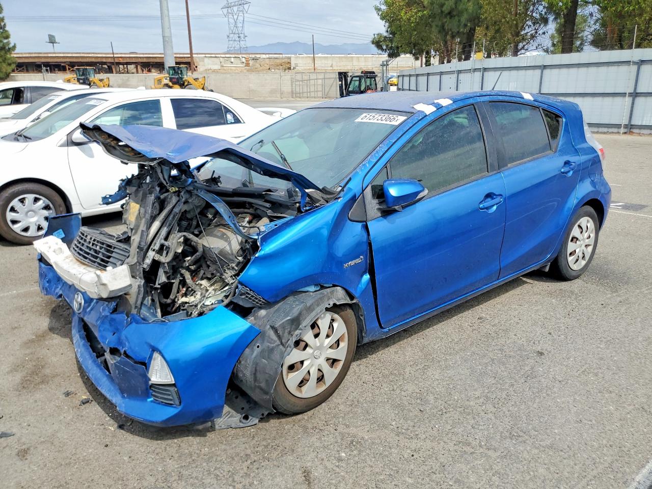 2013 TOYOTA PRIUS C ON