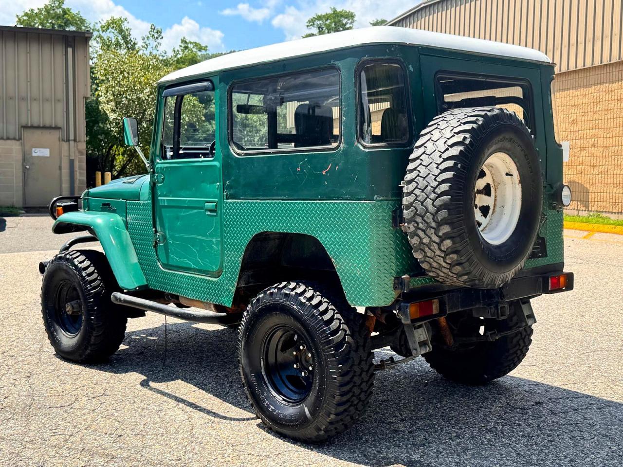 1977 TOYOTA FJ CRUISER