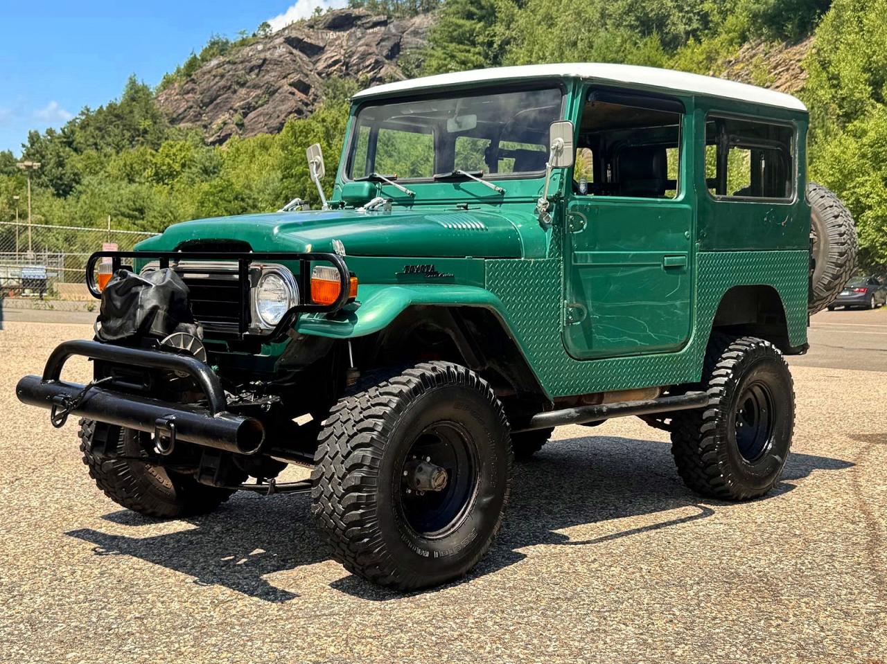 1977 TOYOTA FJ CRUISER