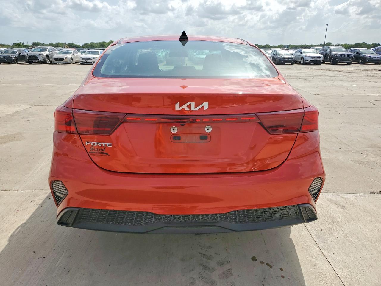 2023 KIA FORTE