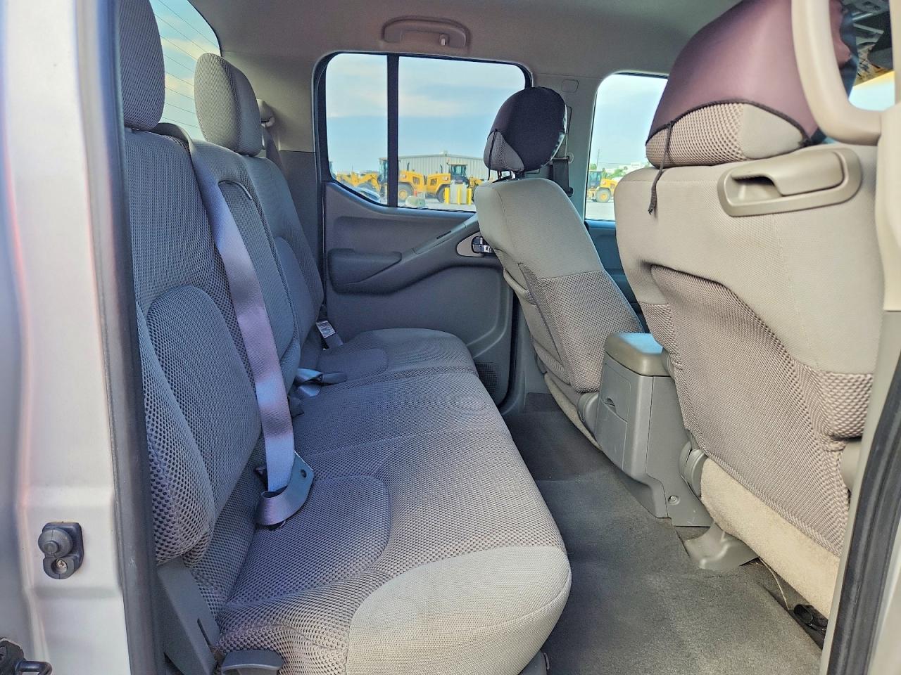2006 NISSAN FRONTIER