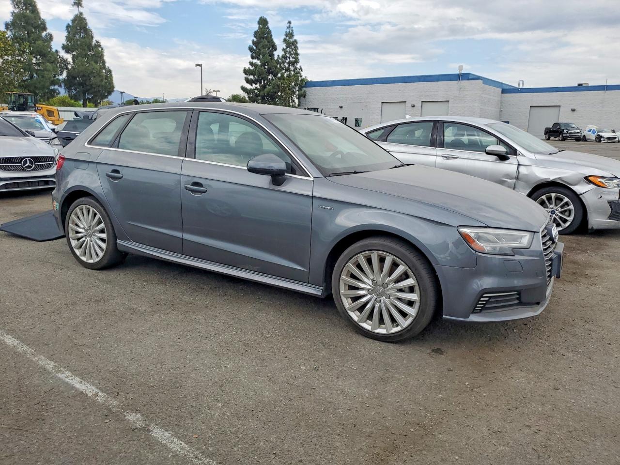 2017 AUDI A3