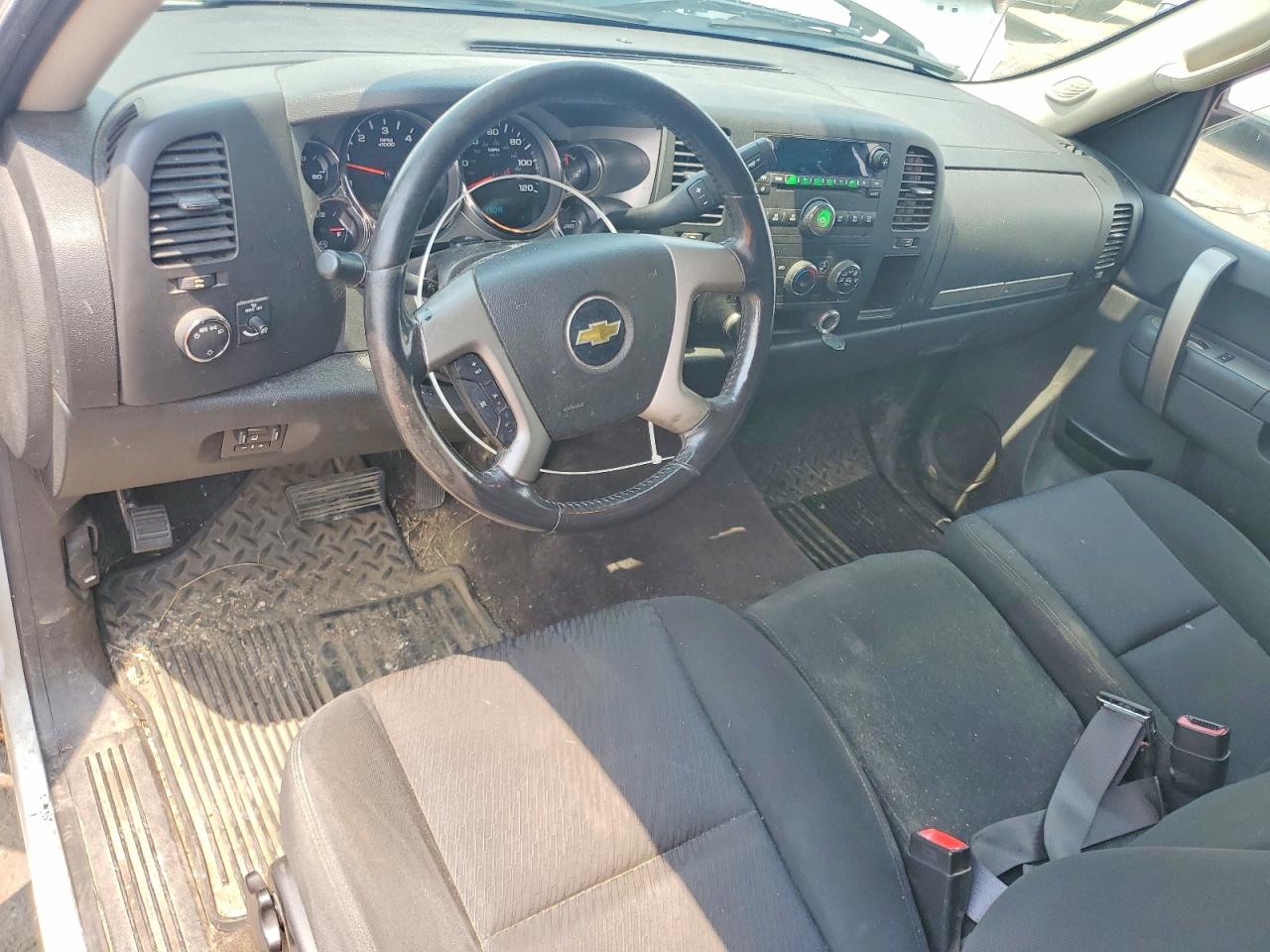 2011 CHEVROLET SILVERADO