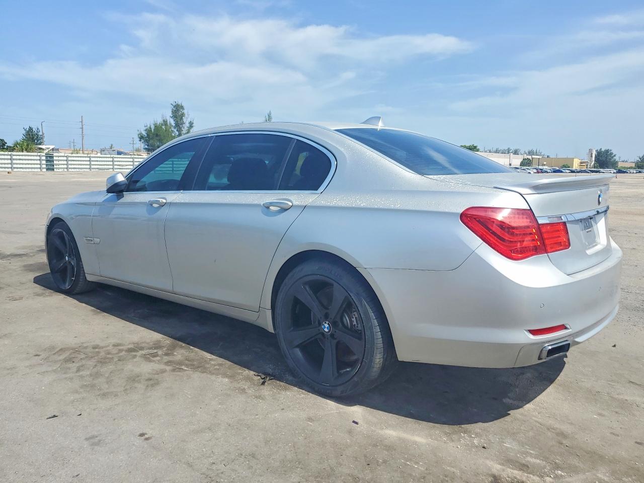 2009 BMW 7 SERIES
