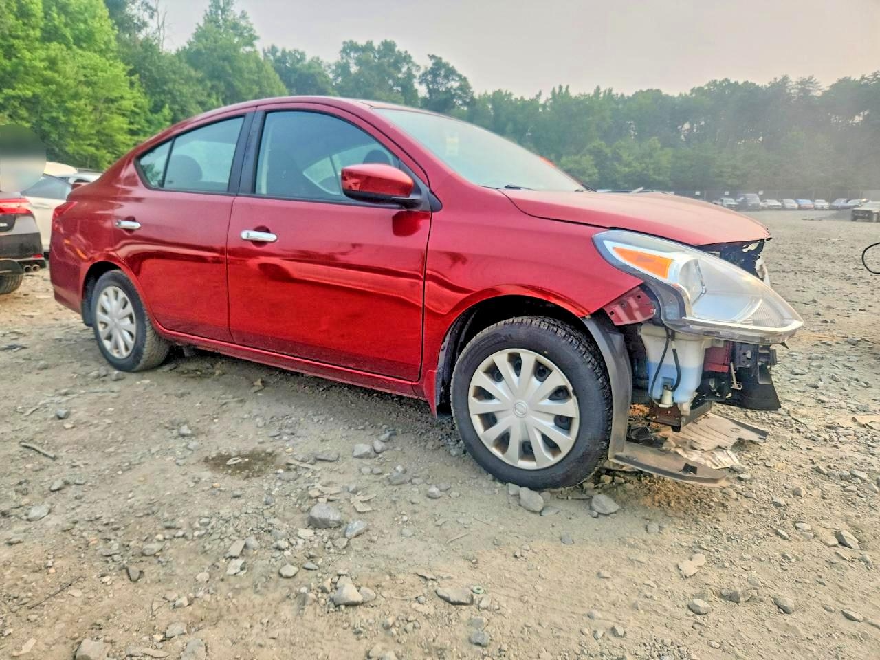 2016 NISSAN VERSA