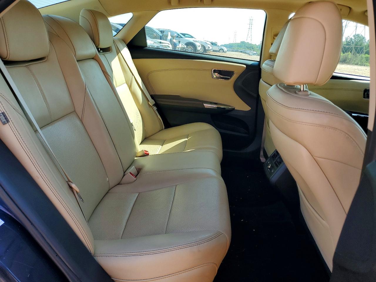 2014 TOYOTA AVALON