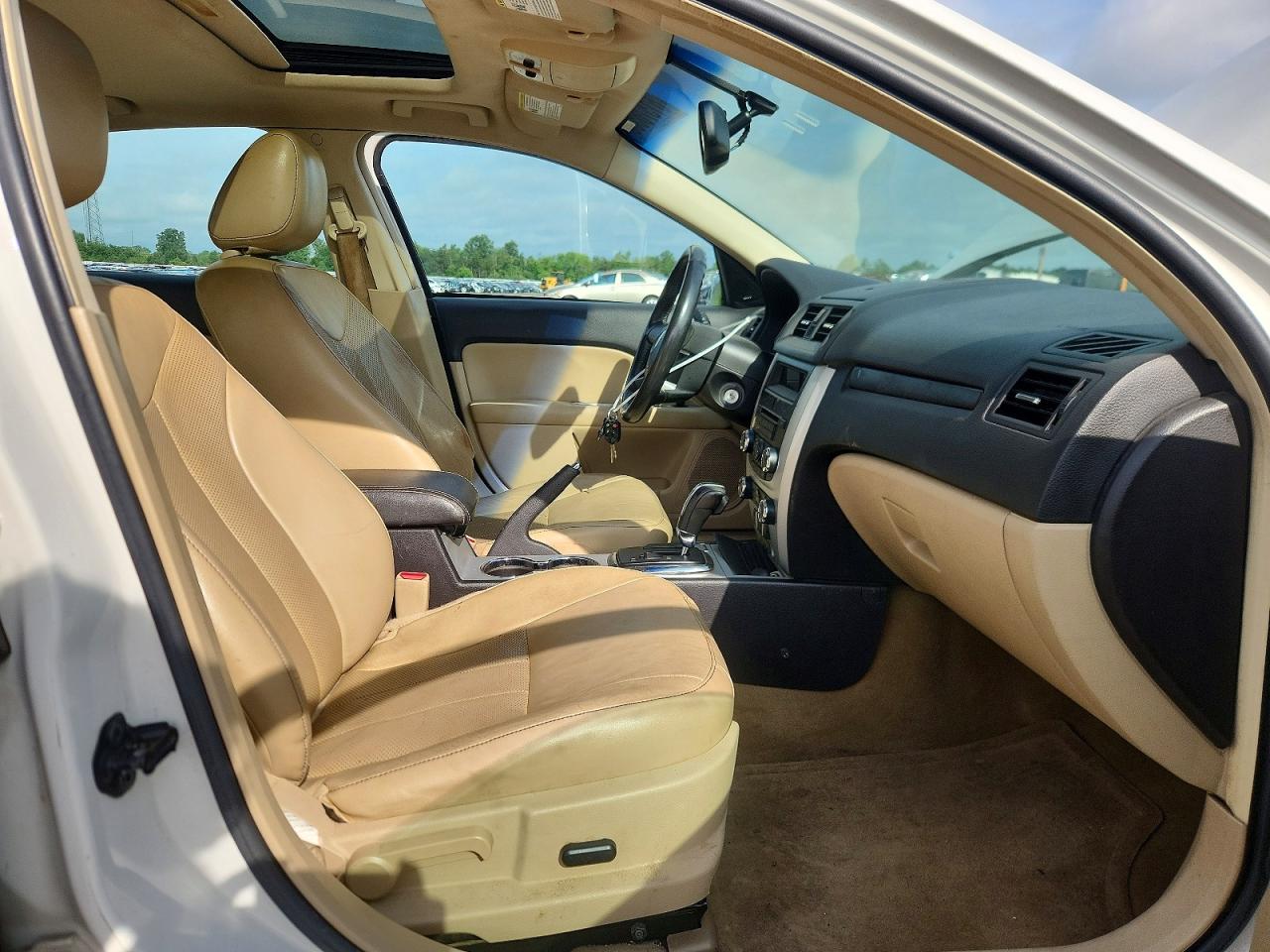 2010 MERCURY MILAN