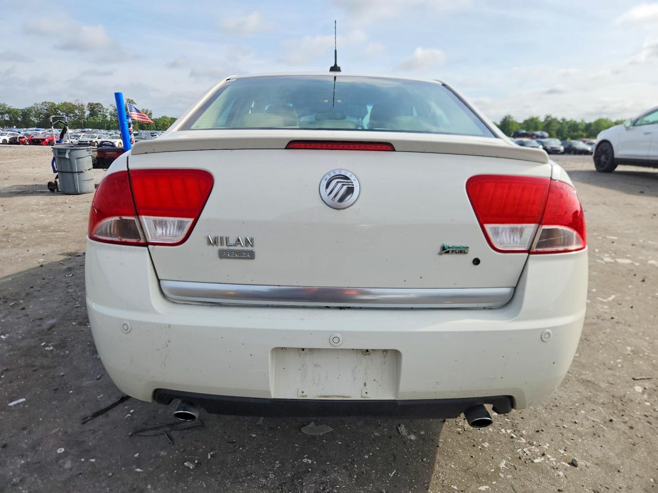 2010 MERCURY MILAN