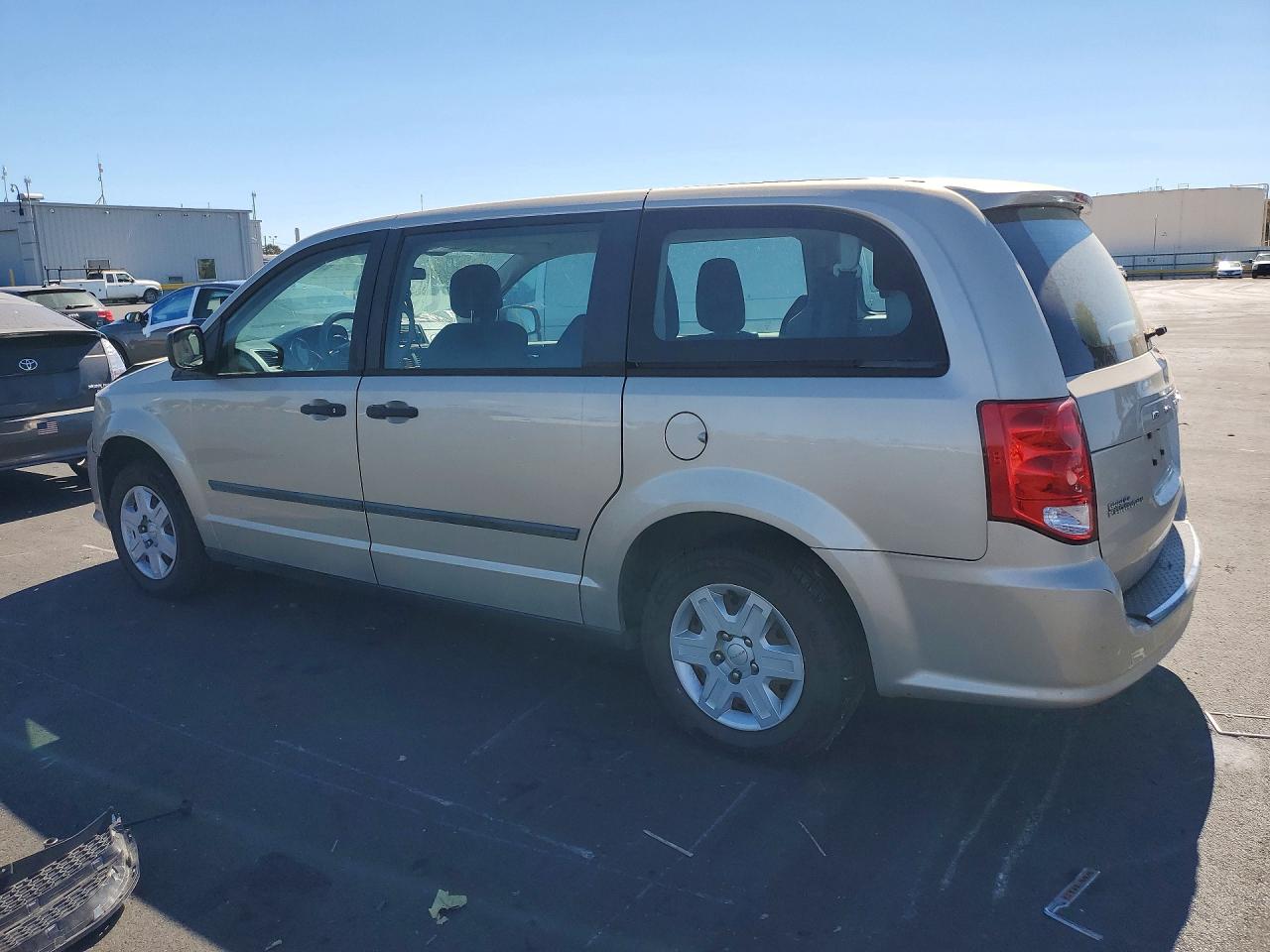 2013 DODGE CARAVAN