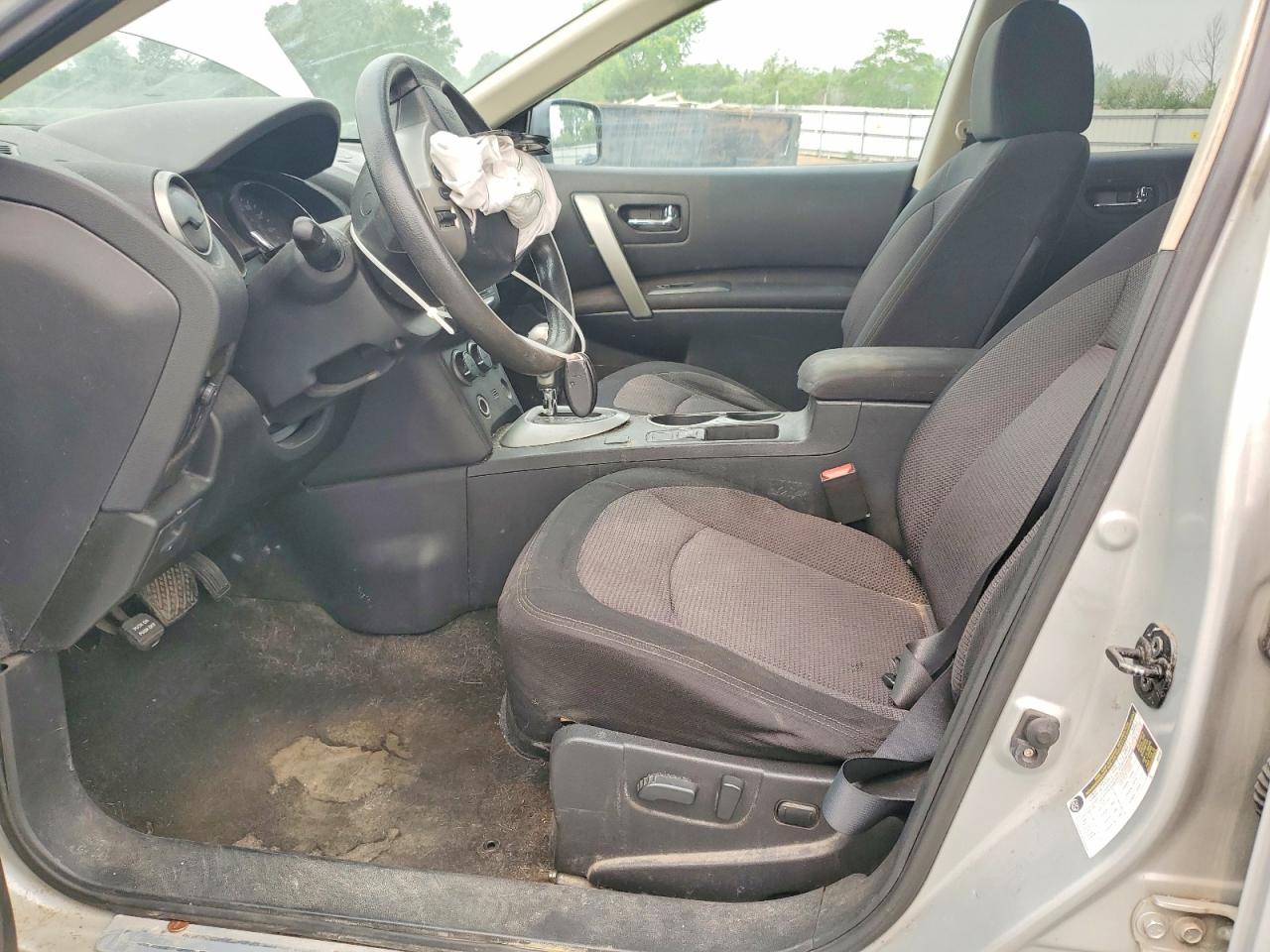 2012 NISSAN ROGUE