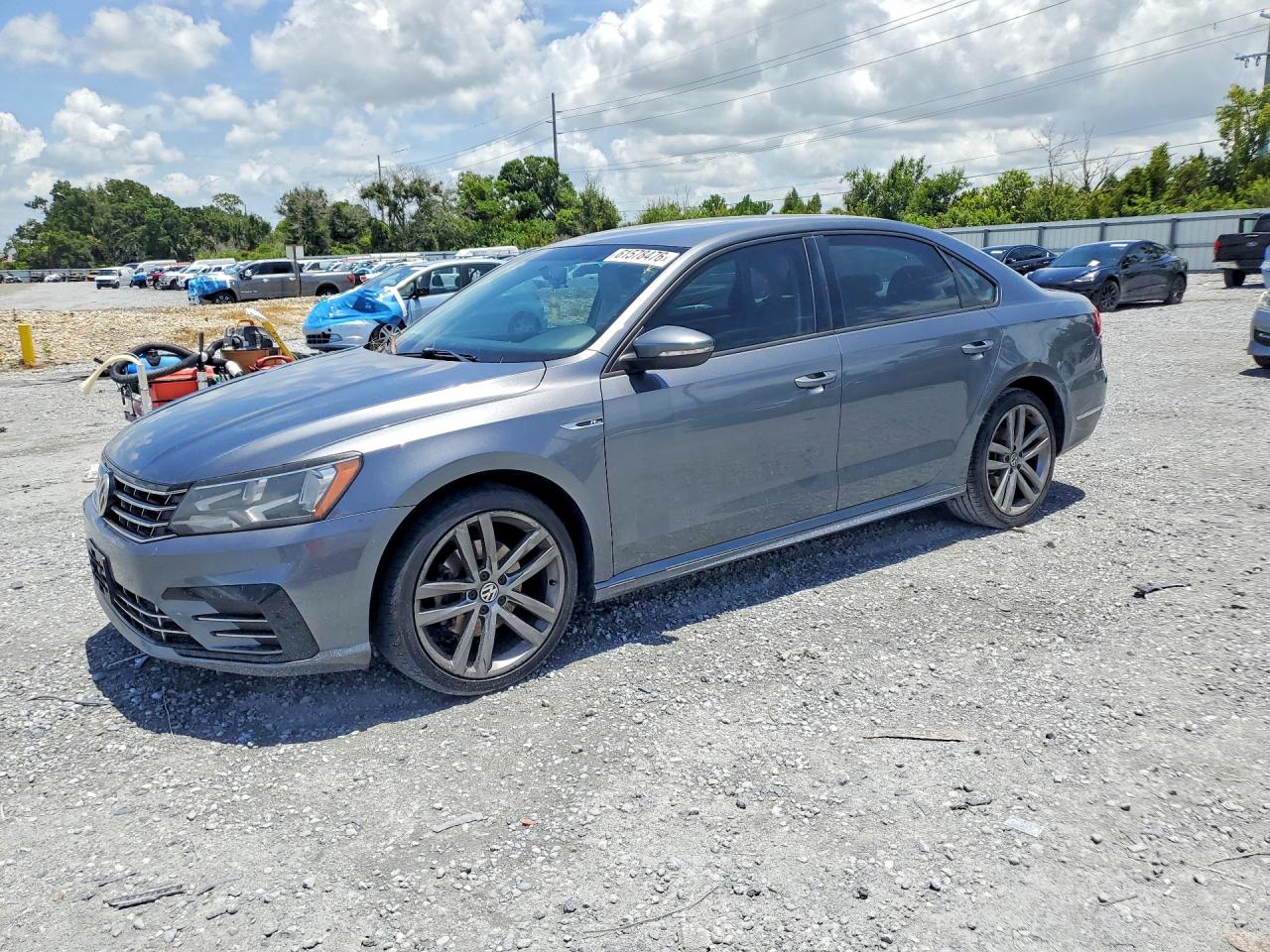 2018 VOLKSWAGEN PASSAT