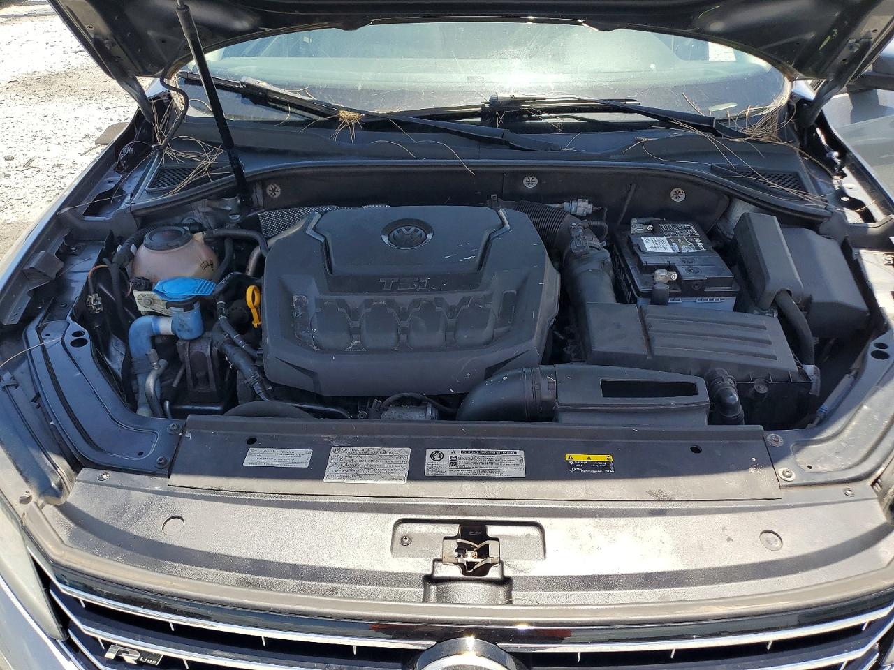 2018 VOLKSWAGEN PASSAT