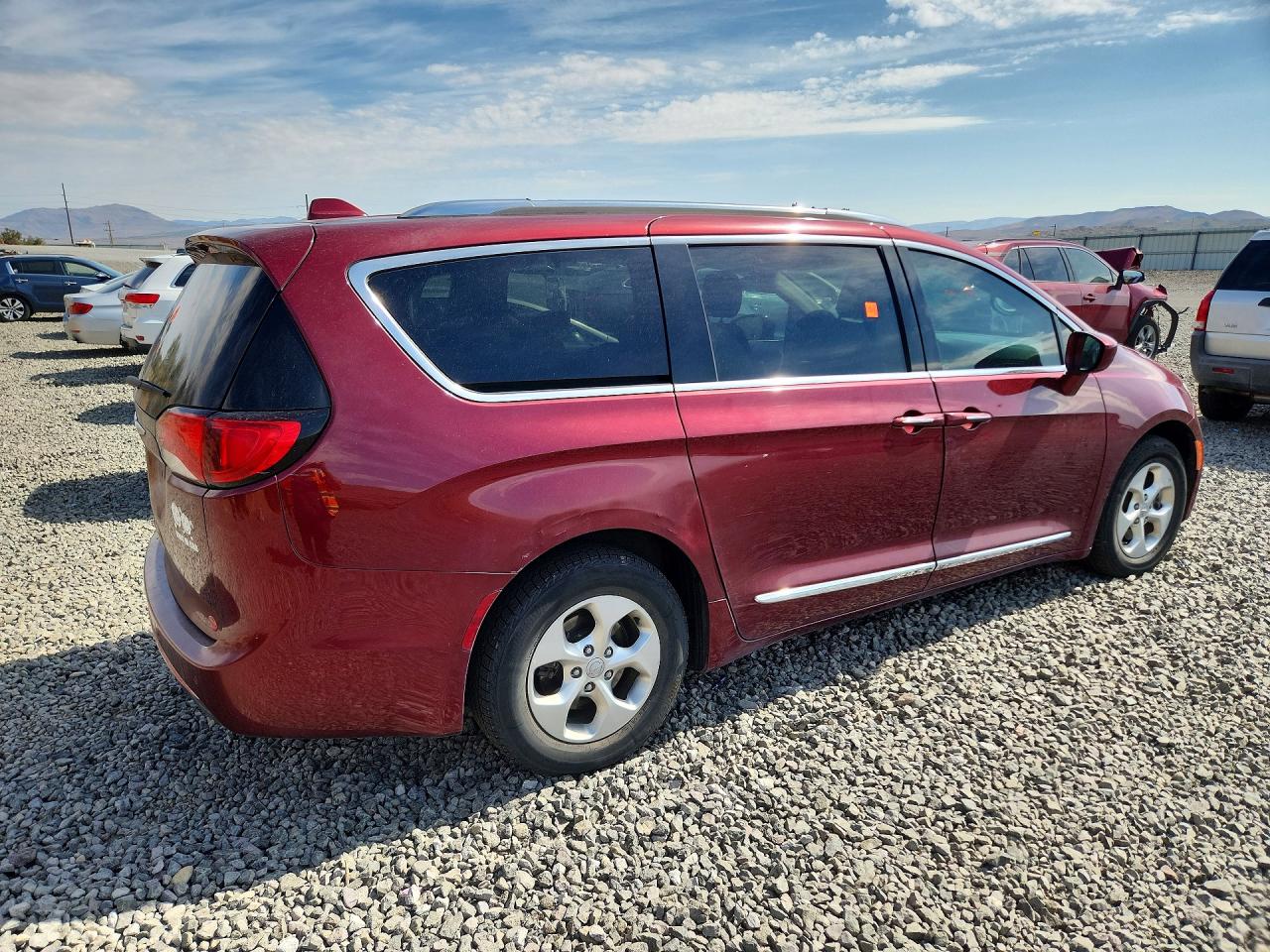 2017 CHRYSLER PACIFICA