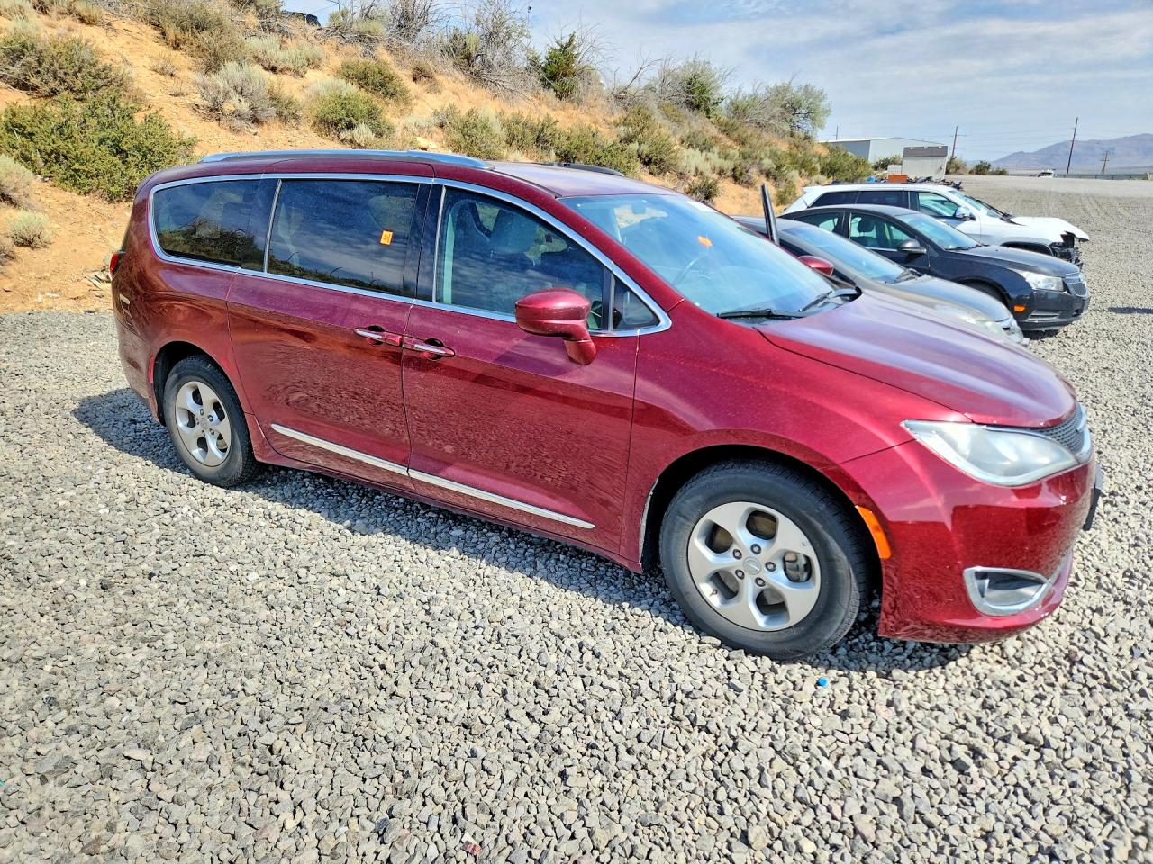 2017 CHRYSLER PACIFICA