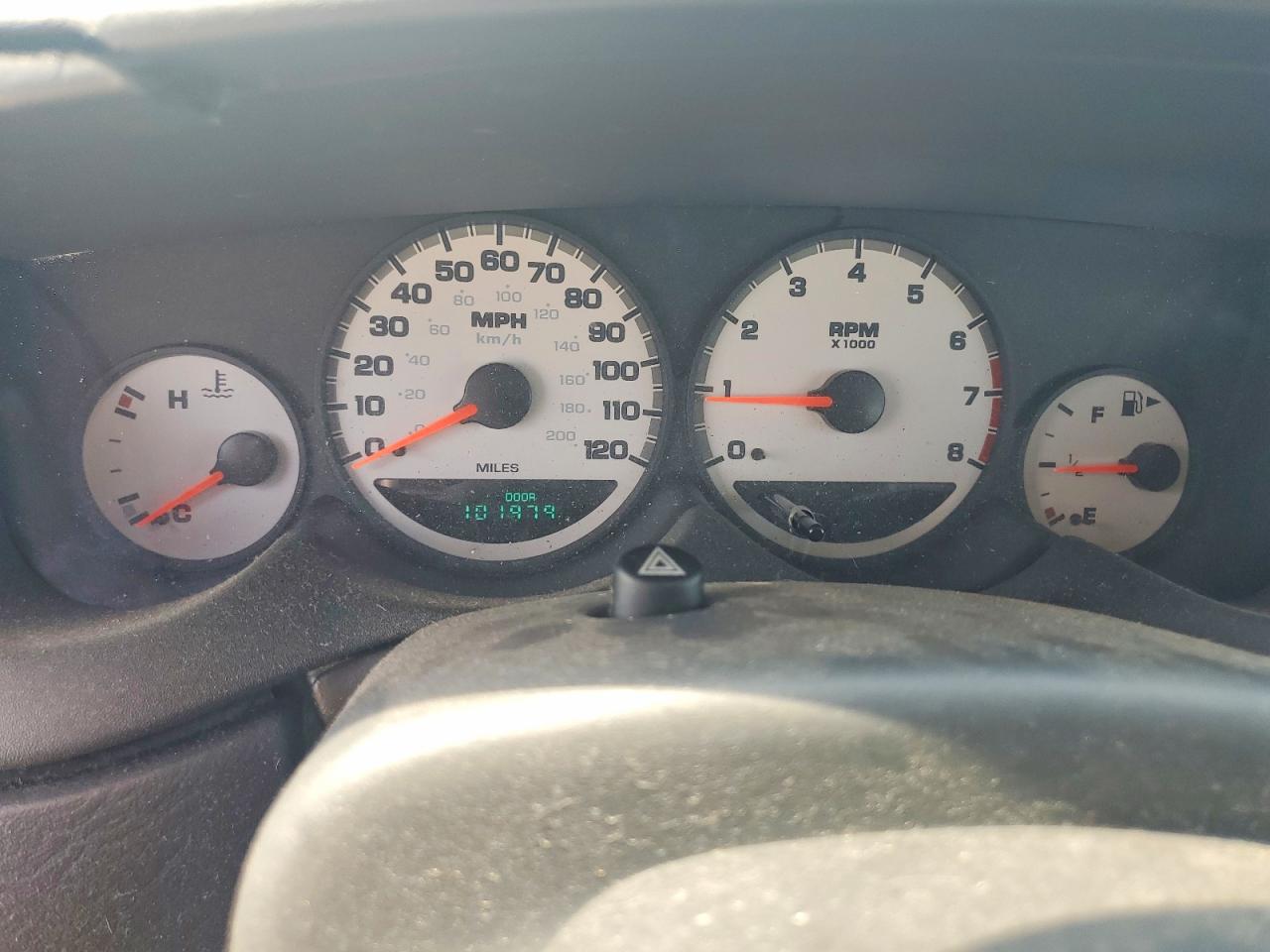 2005 DODGE NEON
