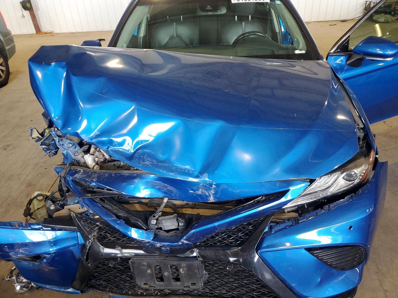 2019 TOYOTA CAMRY
