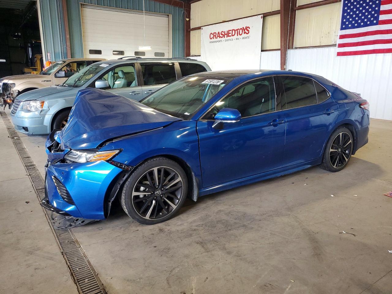 2019 TOYOTA CAMRY