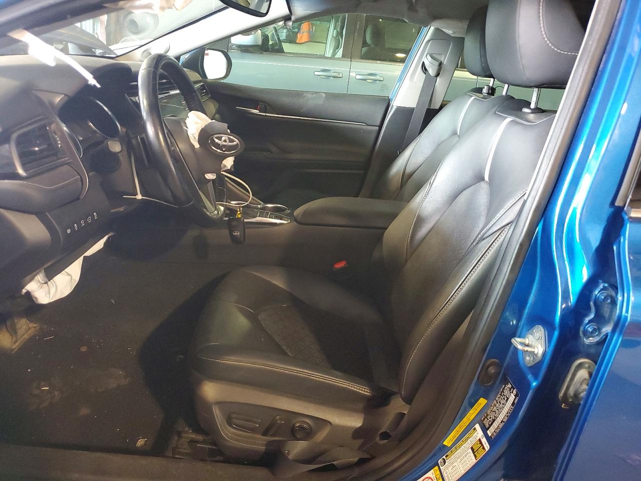 2019 TOYOTA CAMRY