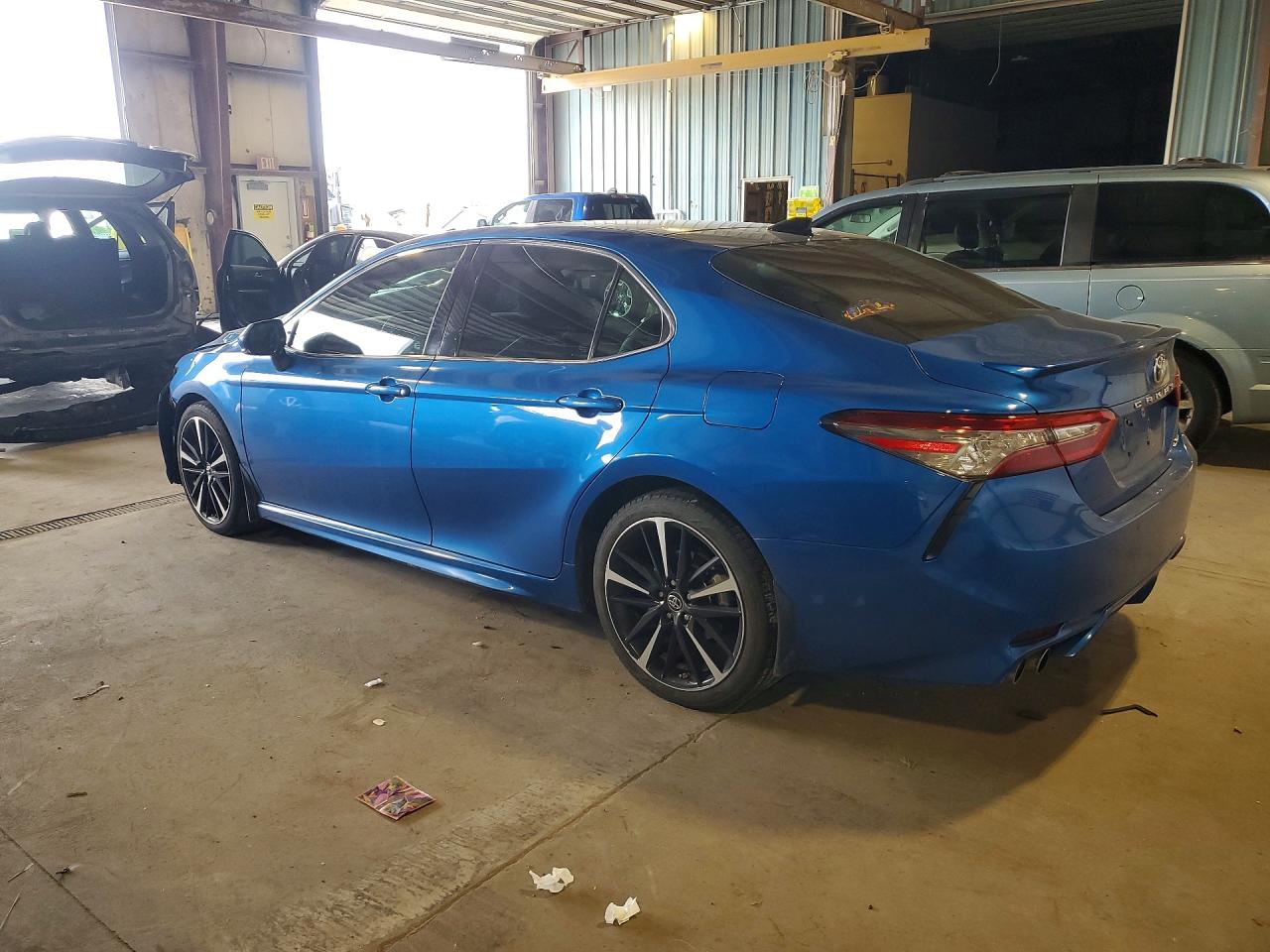 2019 TOYOTA CAMRY