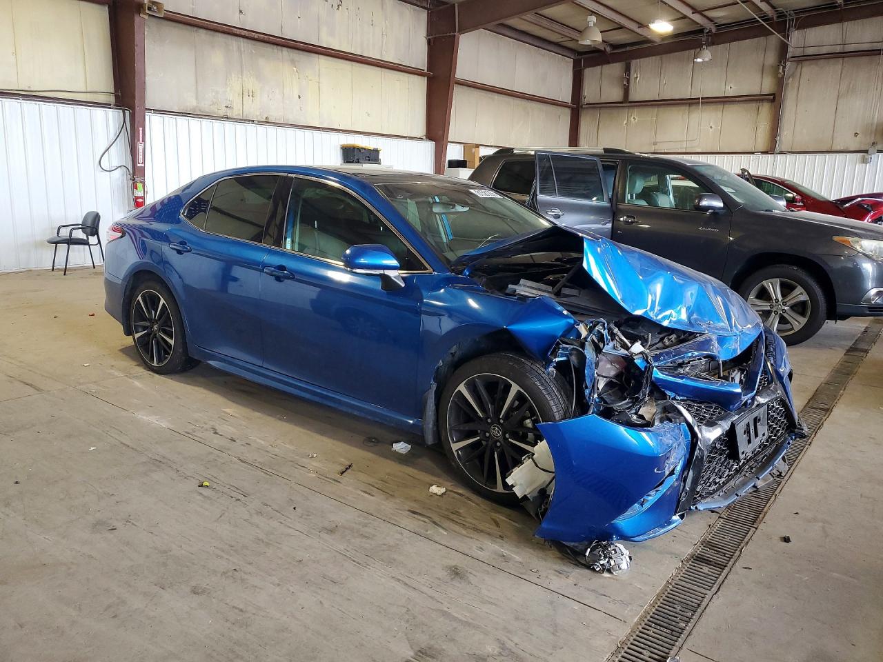 2019 TOYOTA CAMRY