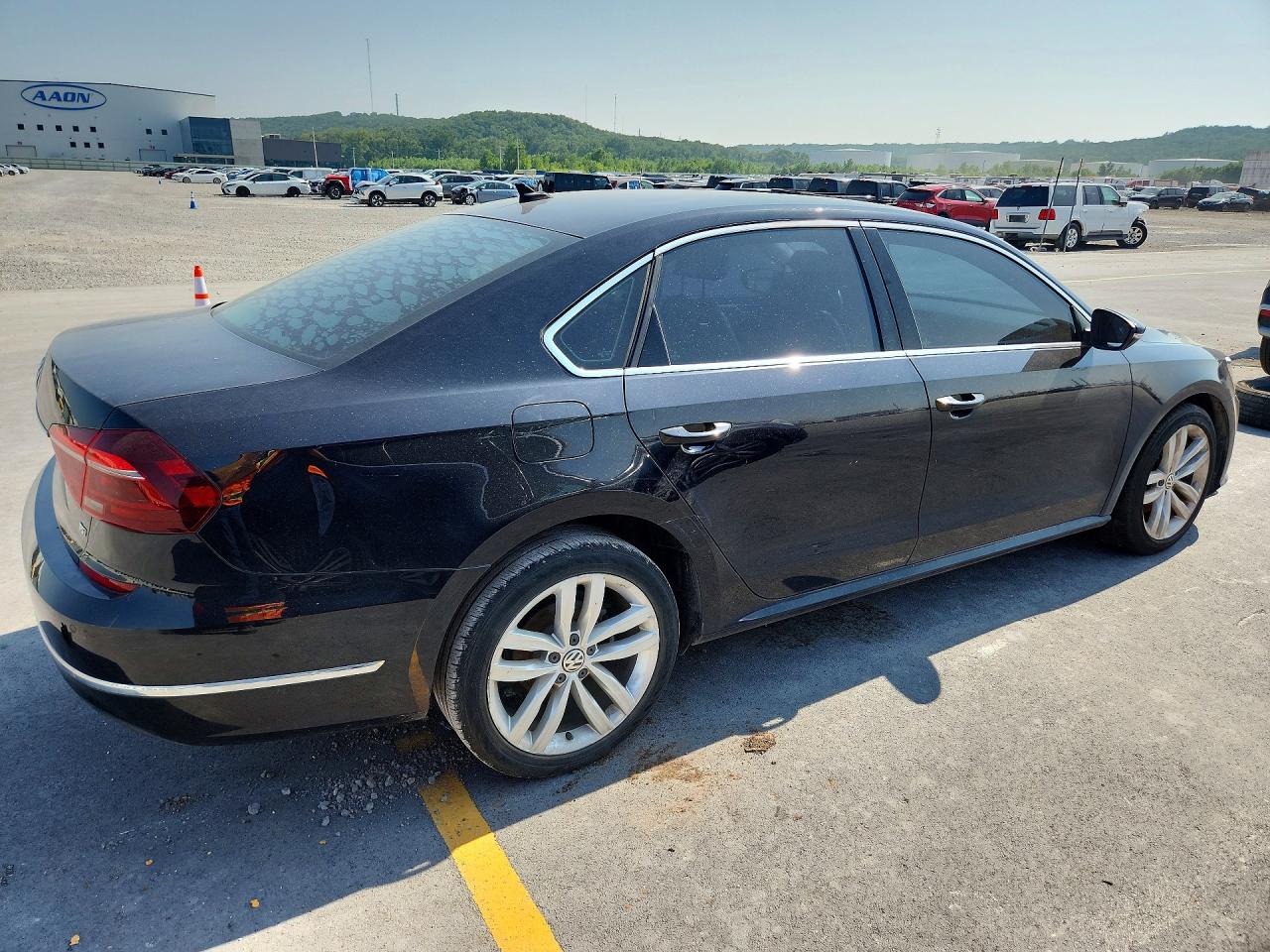 2018 VOLKSWAGEN PASSAT