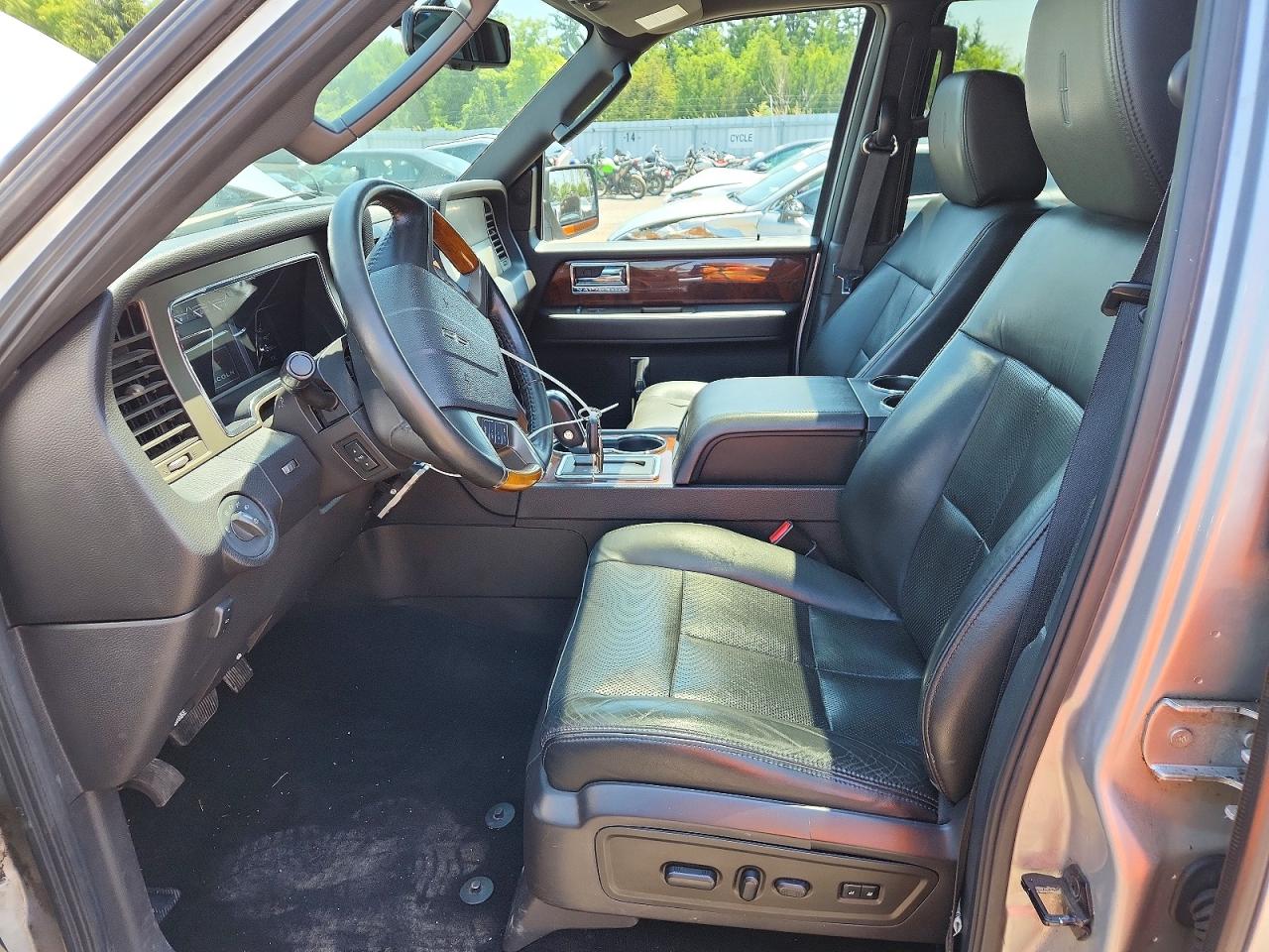 2011 LINCOLN NAVIGATOR