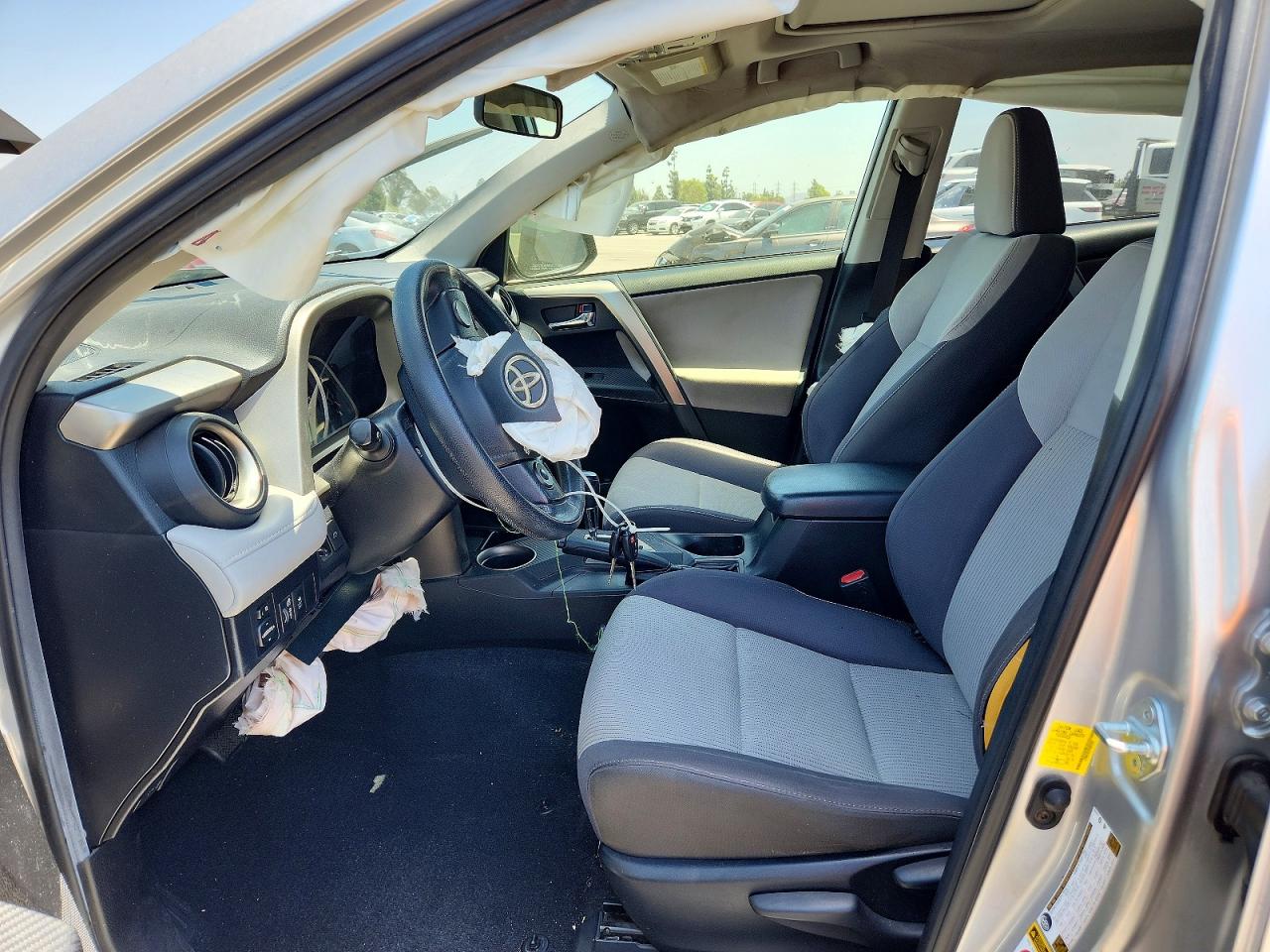 2015 TOYOTA RAV4