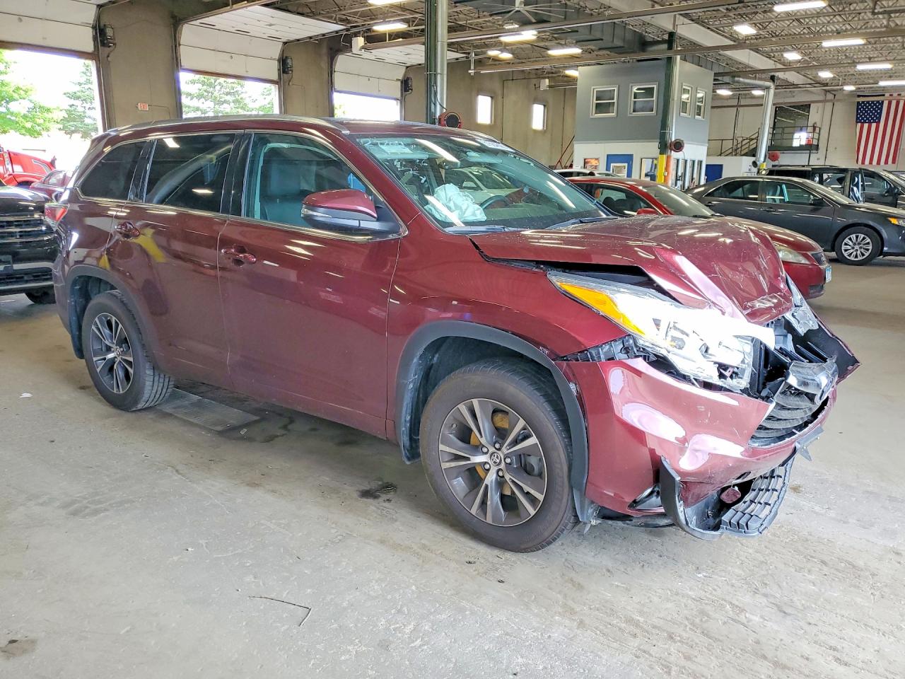 2016 TOYOTA HIGHLANDER
