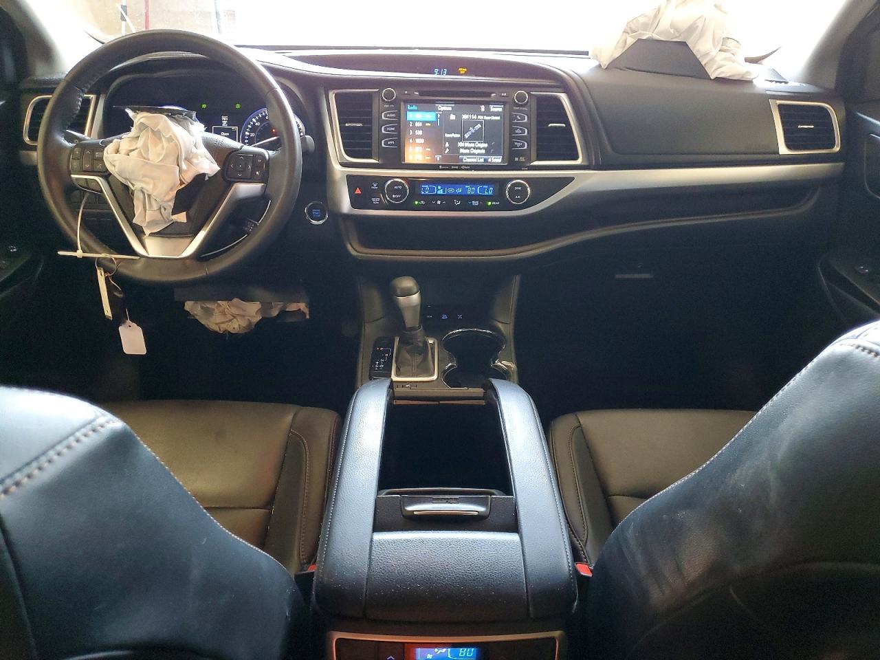 2016 TOYOTA HIGHLANDER