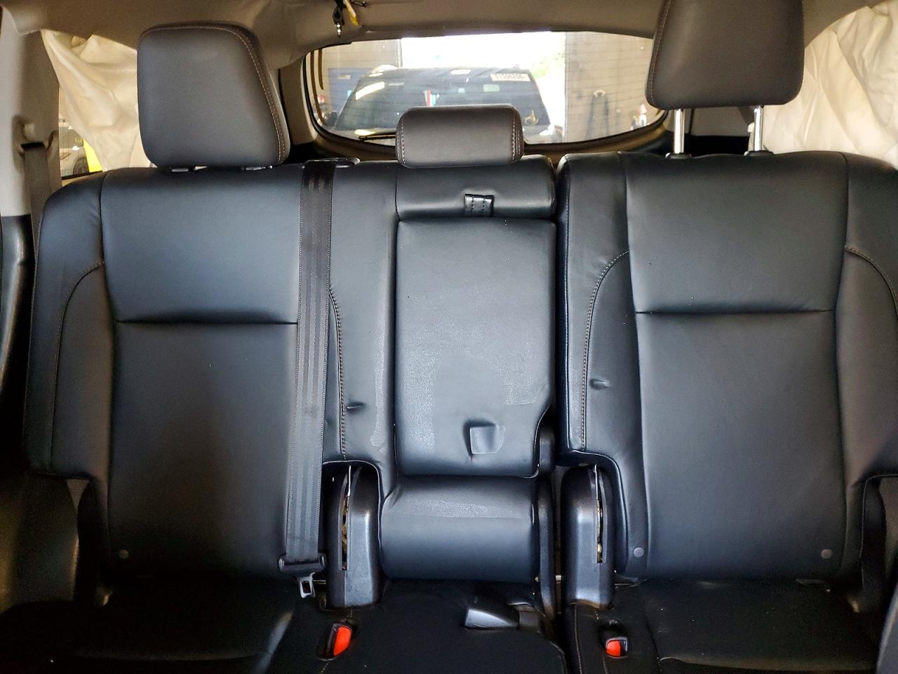 2016 TOYOTA HIGHLANDER