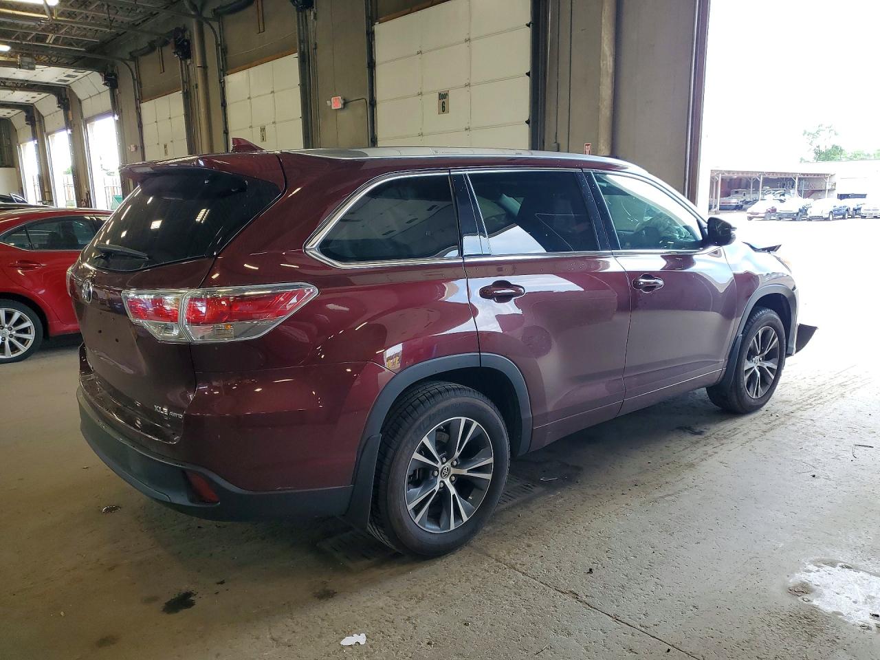 2016 TOYOTA HIGHLANDER