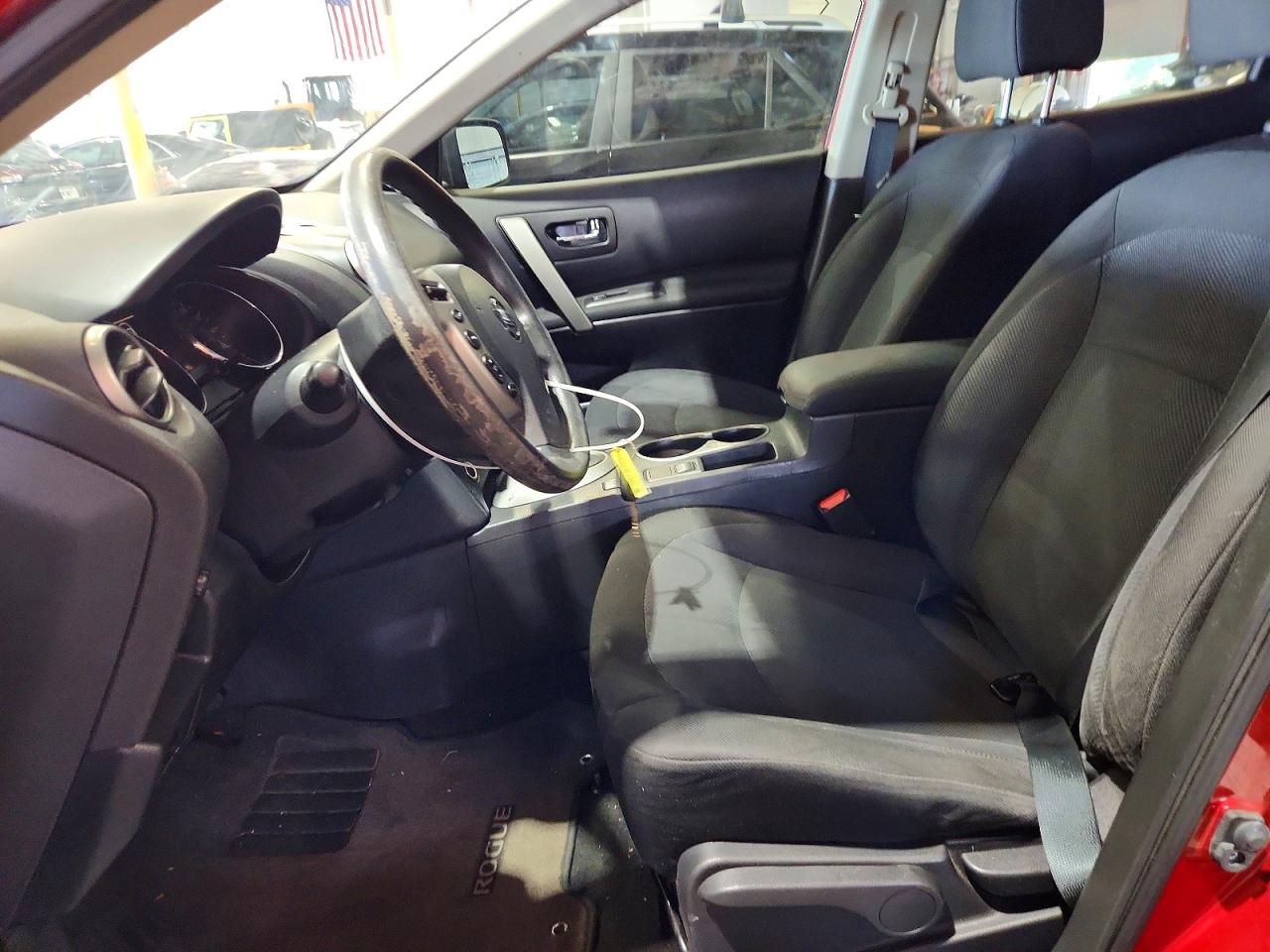 2015 NISSAN ROGUE