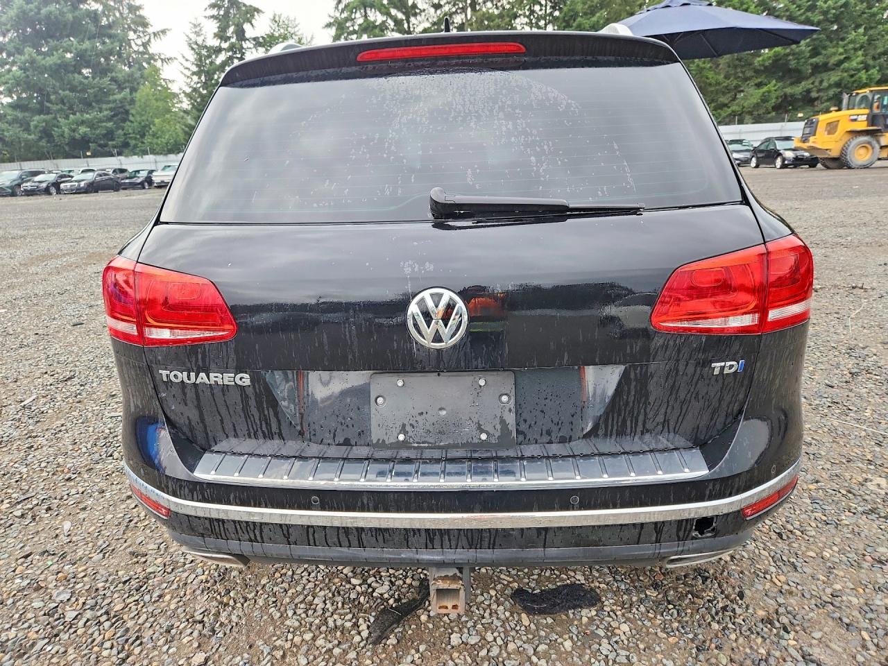 2015 VOLKSWAGEN TOUAREG