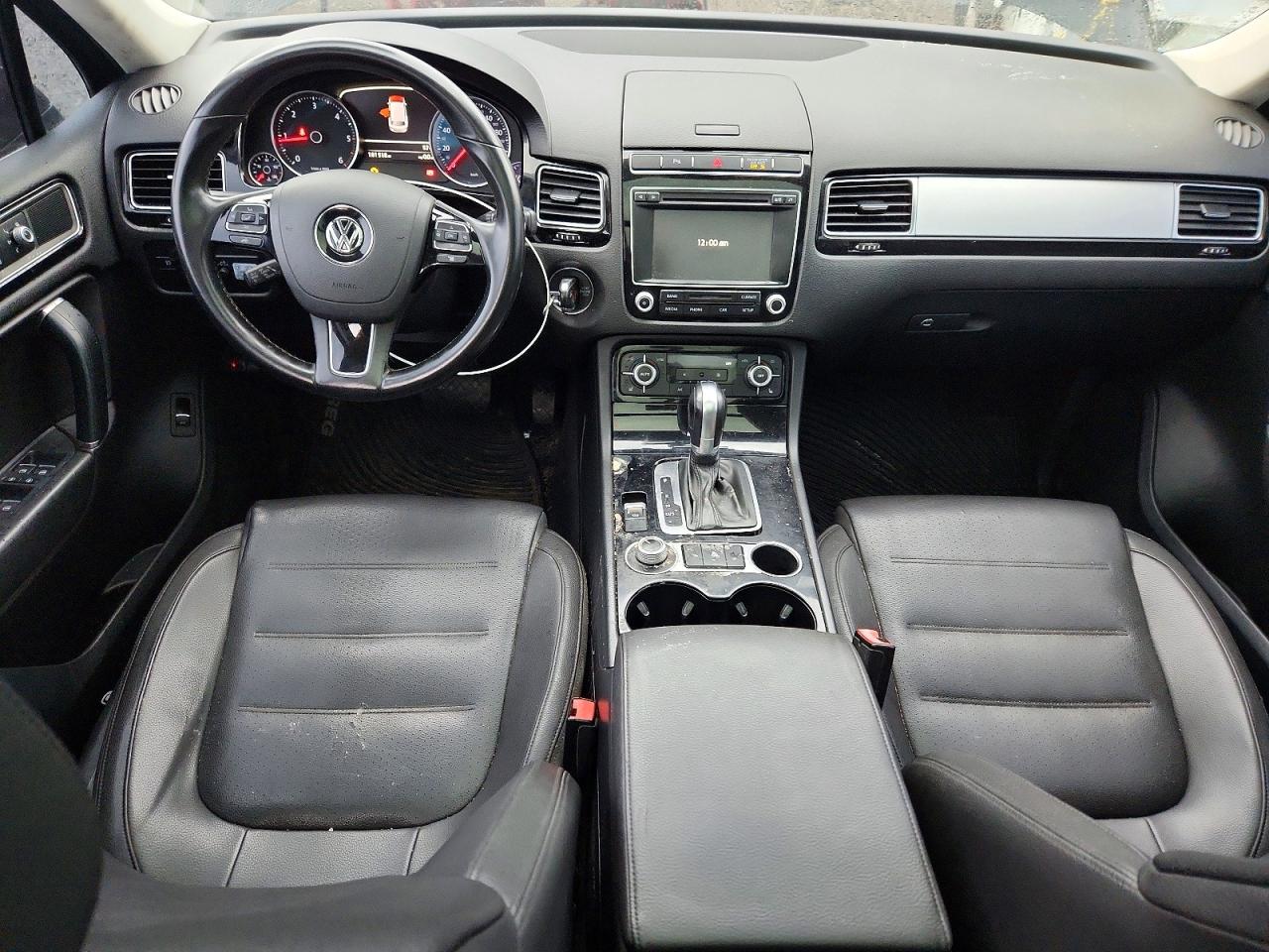 2015 VOLKSWAGEN TOUAREG