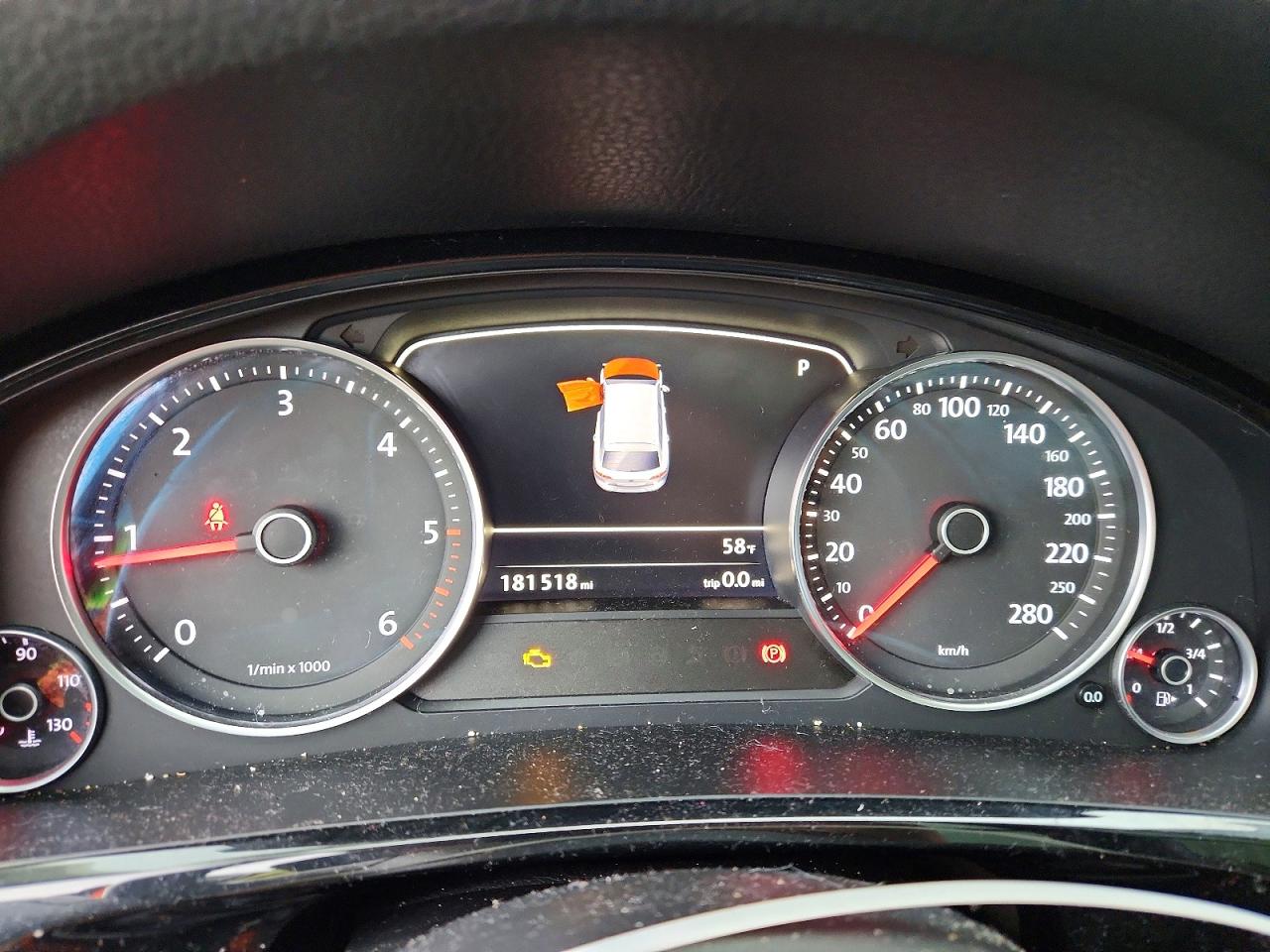 2015 VOLKSWAGEN TOUAREG