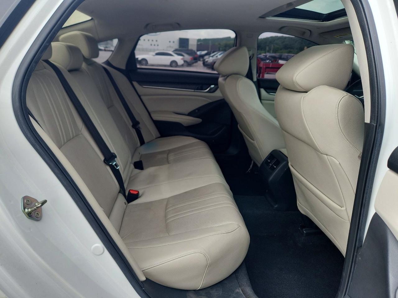 2019 HONDA ACCORD