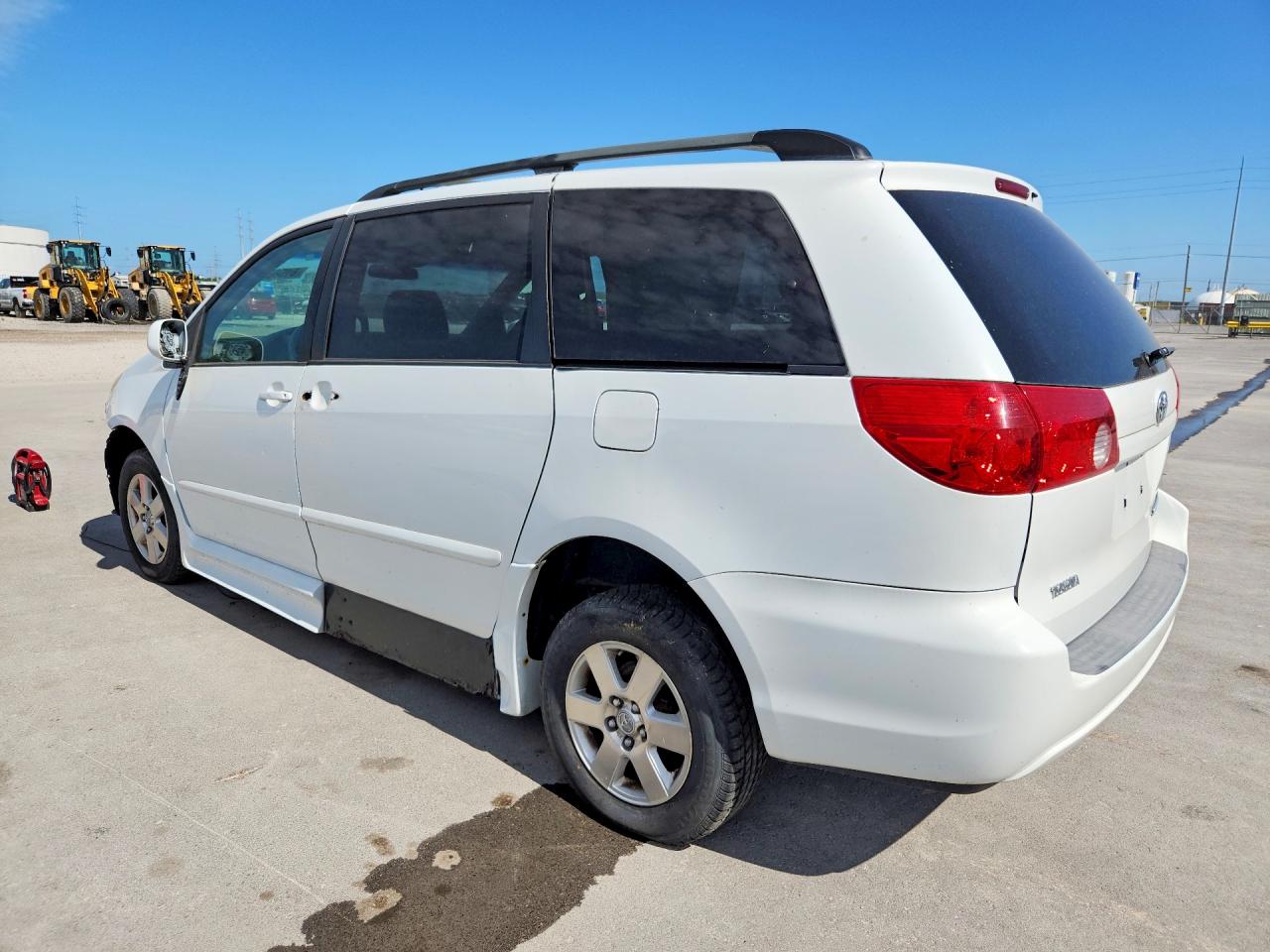 2006 TOYOTA SIENNA