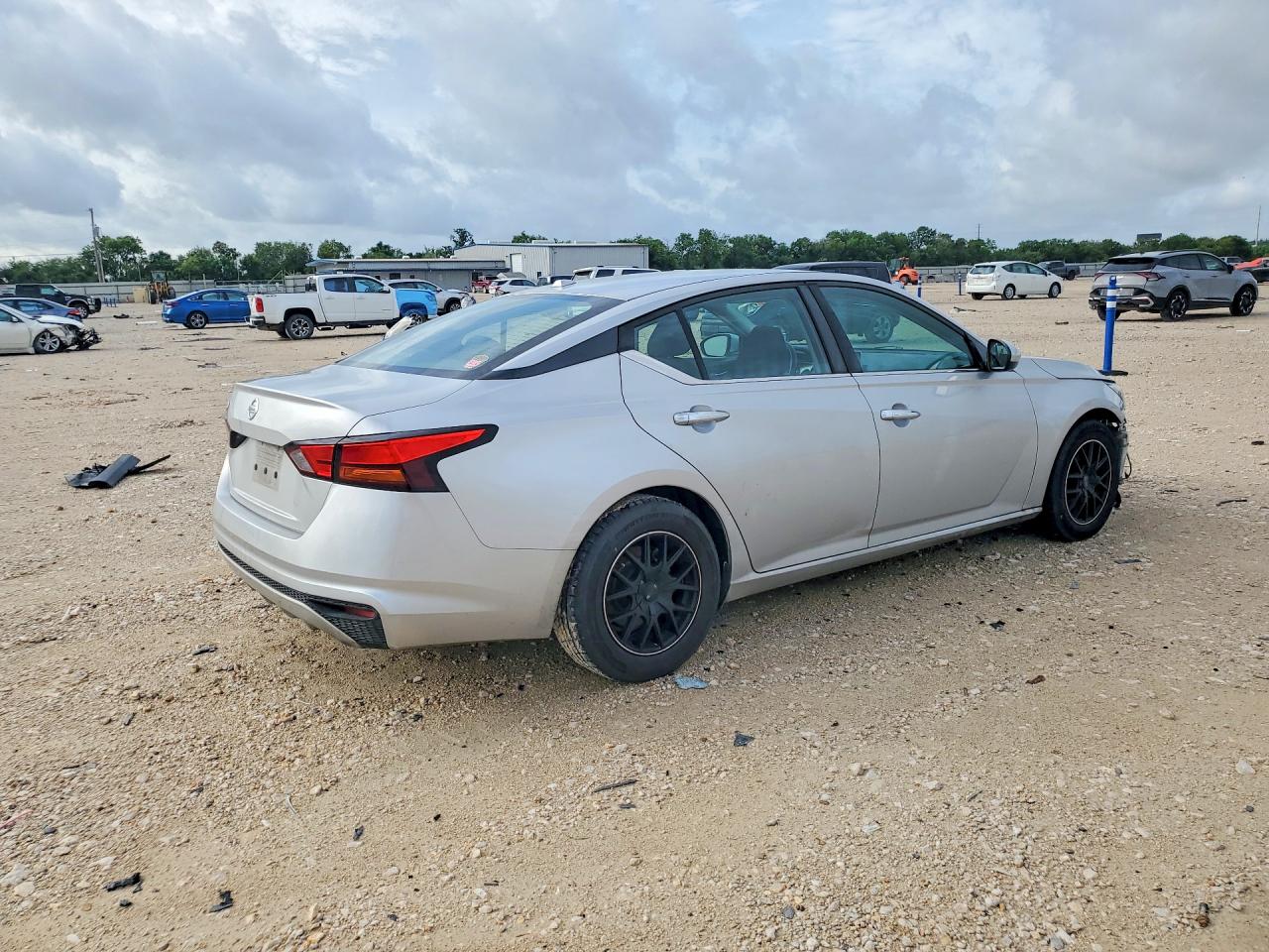 2020 NISSAN ALTIMA