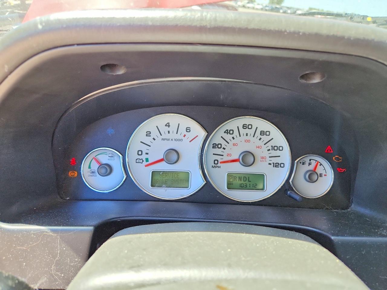 2005 FORD ESCAPE