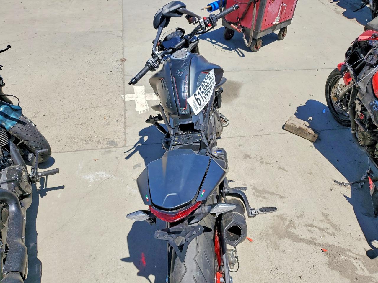 2024 DUCATI MONSTER