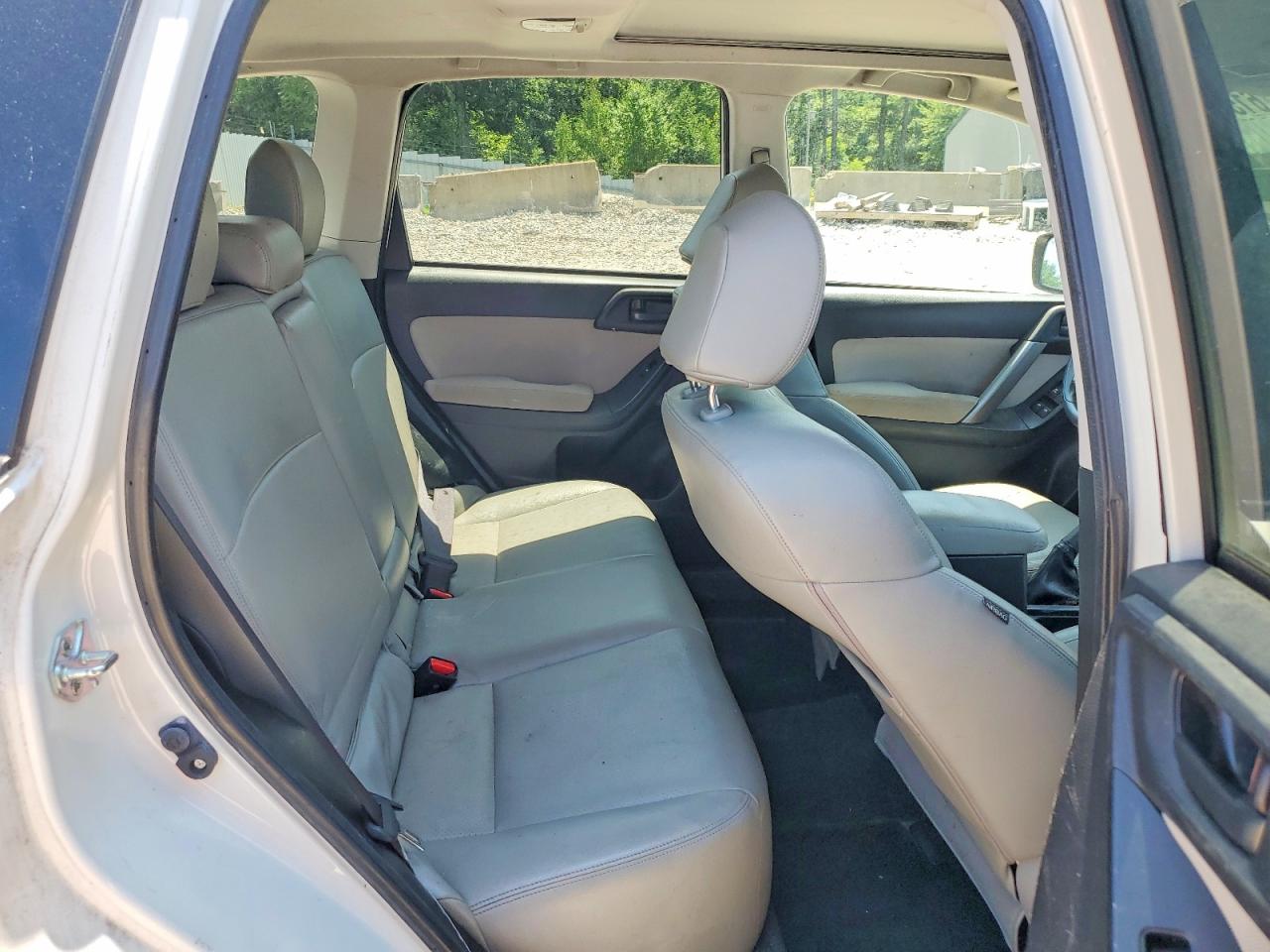 2015 SUBARU FORESTER