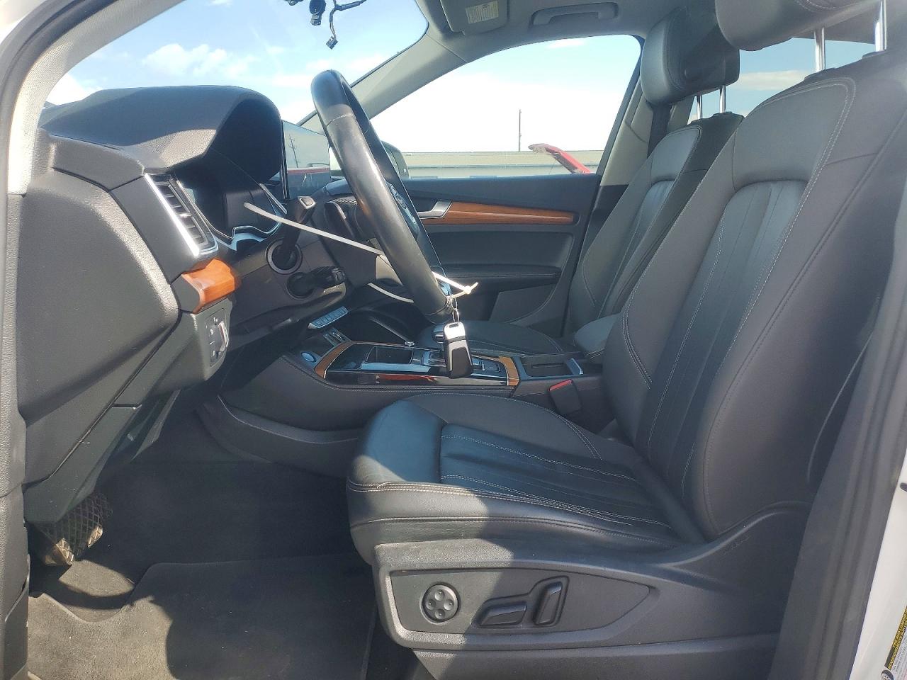 2021 AUDI Q5