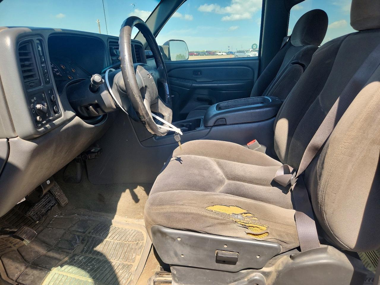 2004 GMC SIERRA
