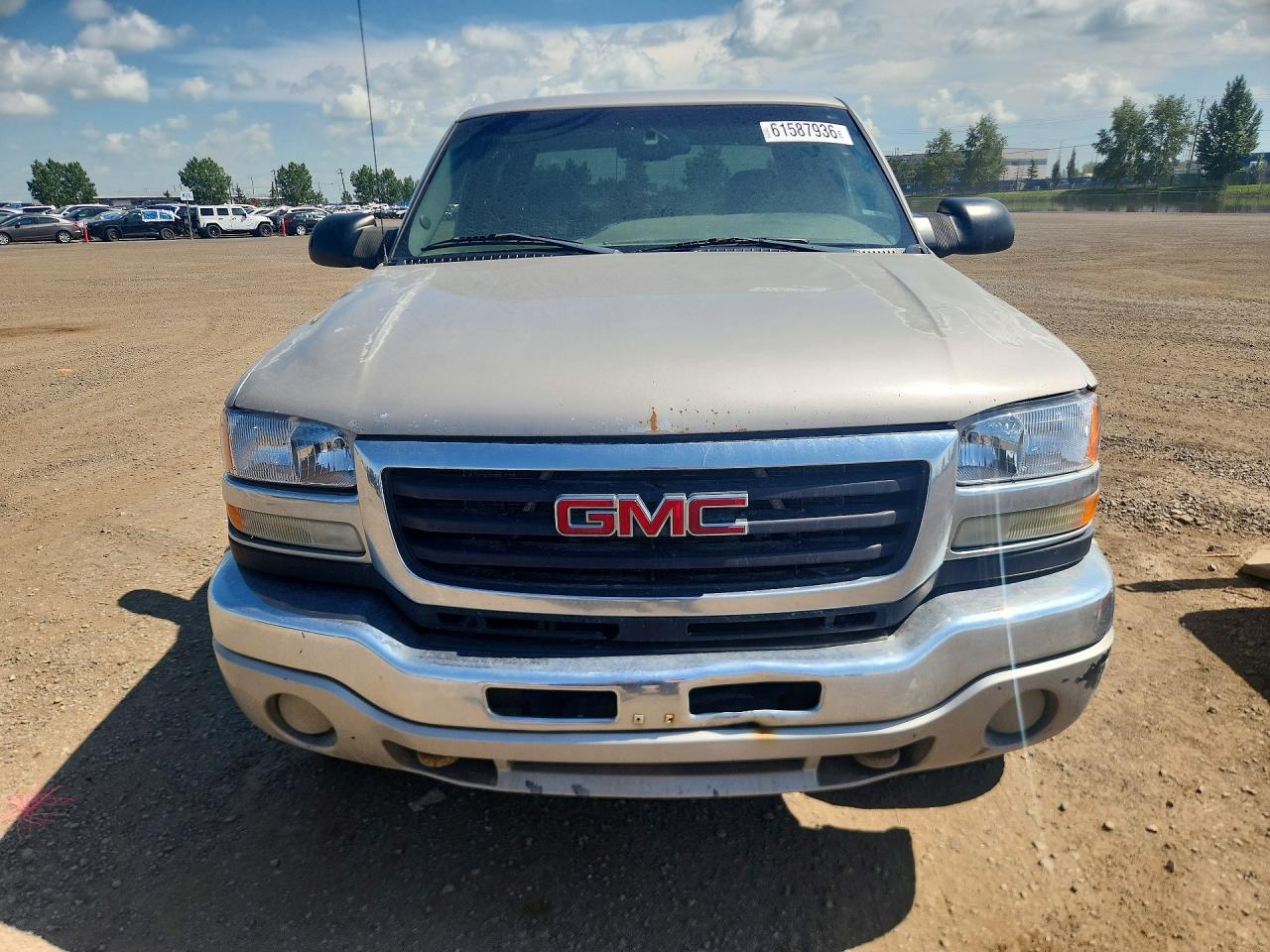 2004 GMC SIERRA